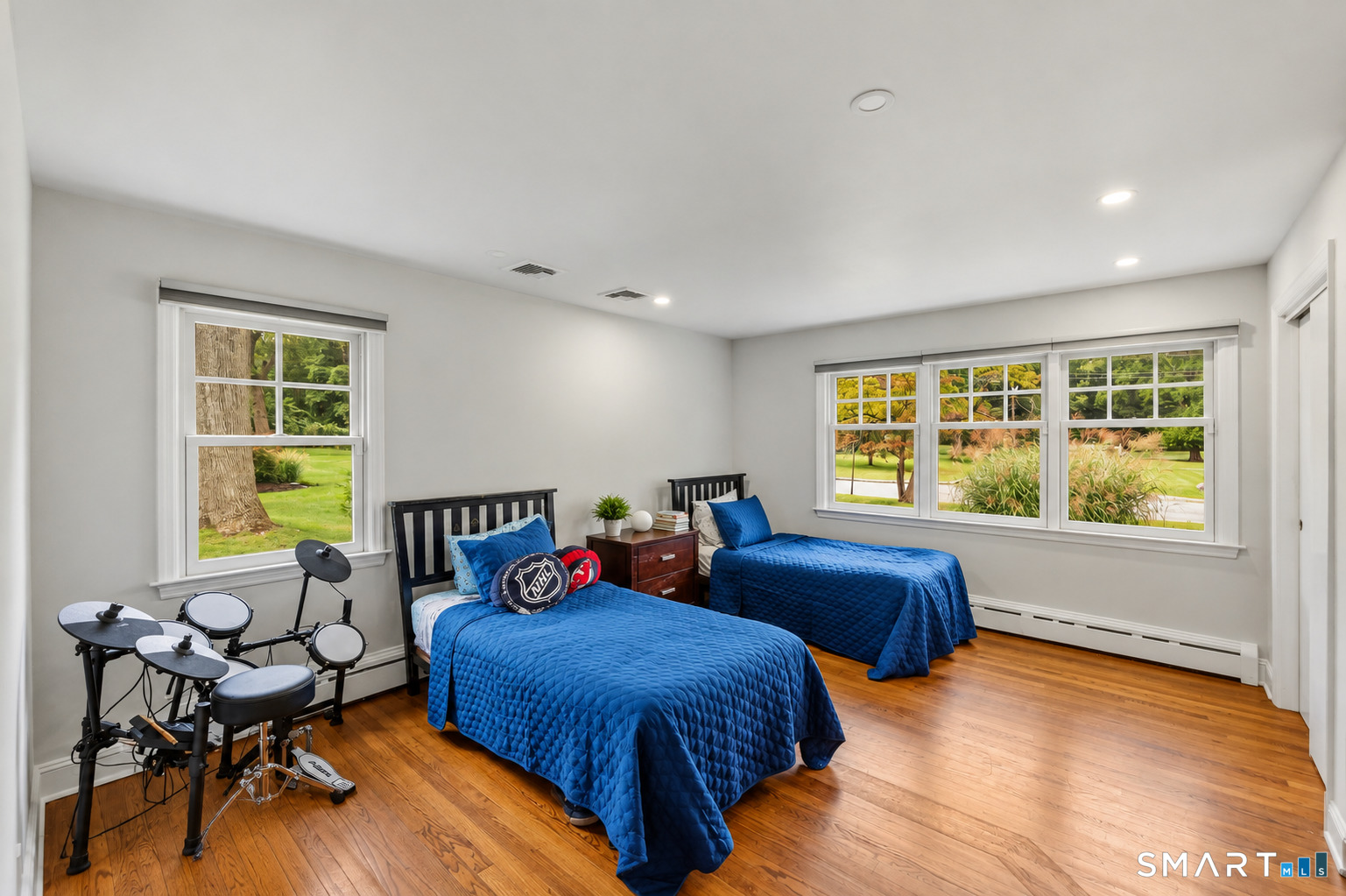 211 Old Farm Road photo 19