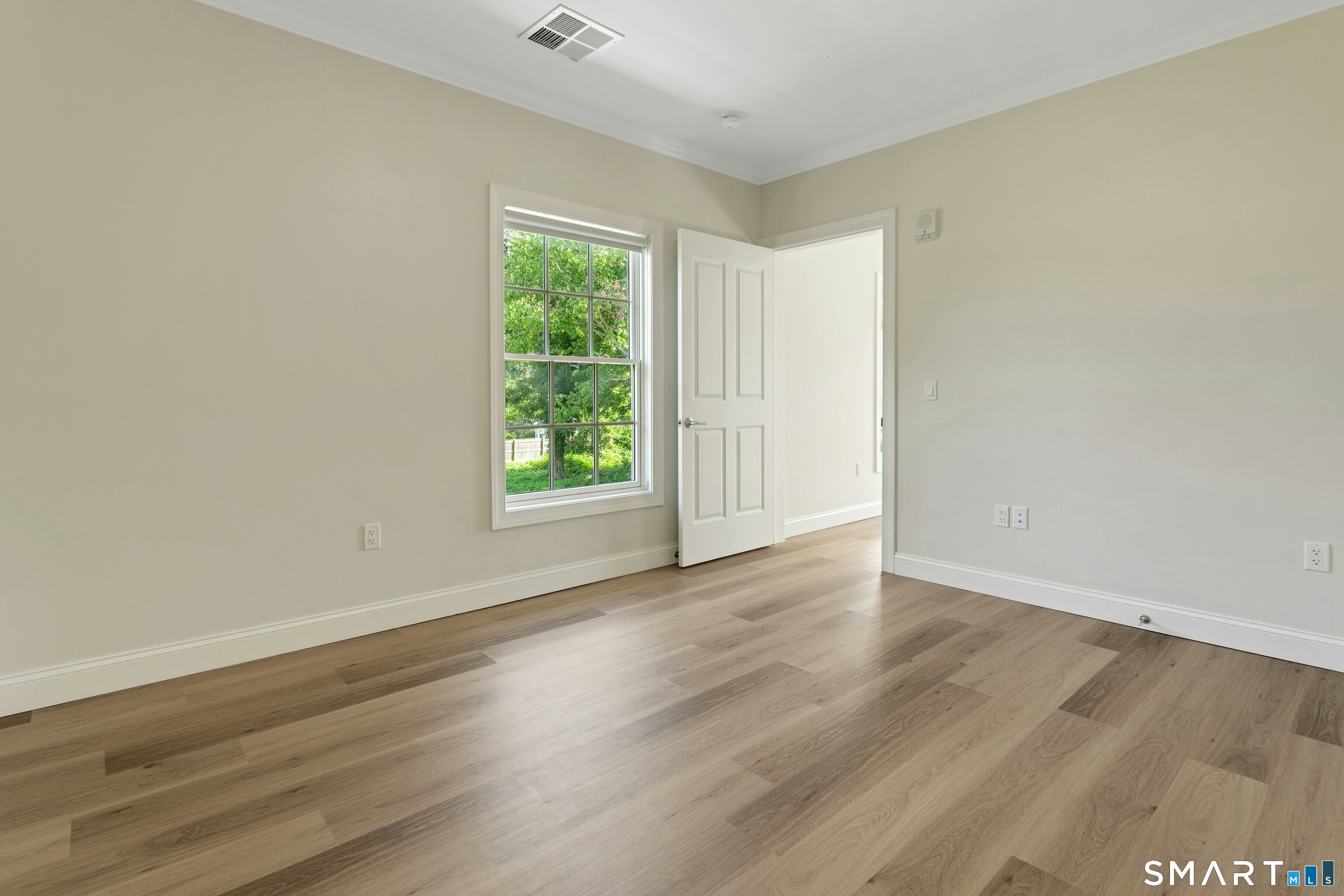 440 Heights Road Unit #201 photo 7
