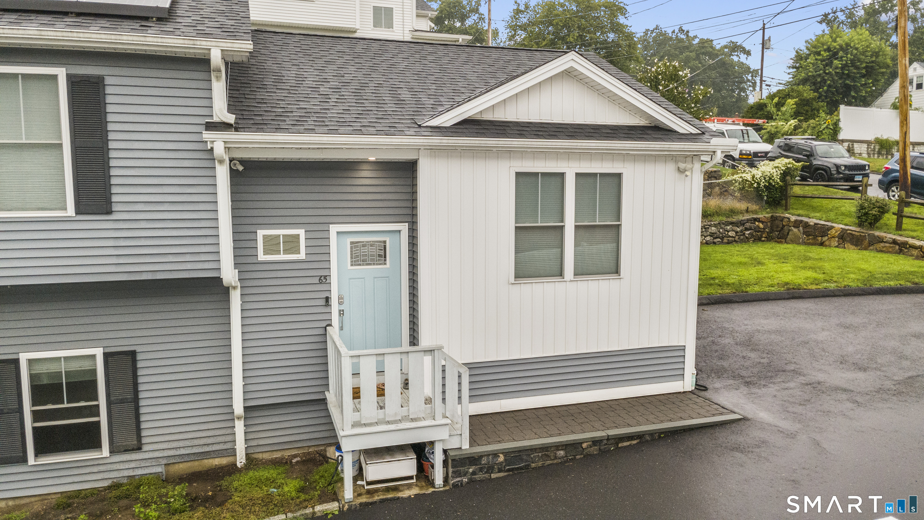 65 Sterling Street photo 2