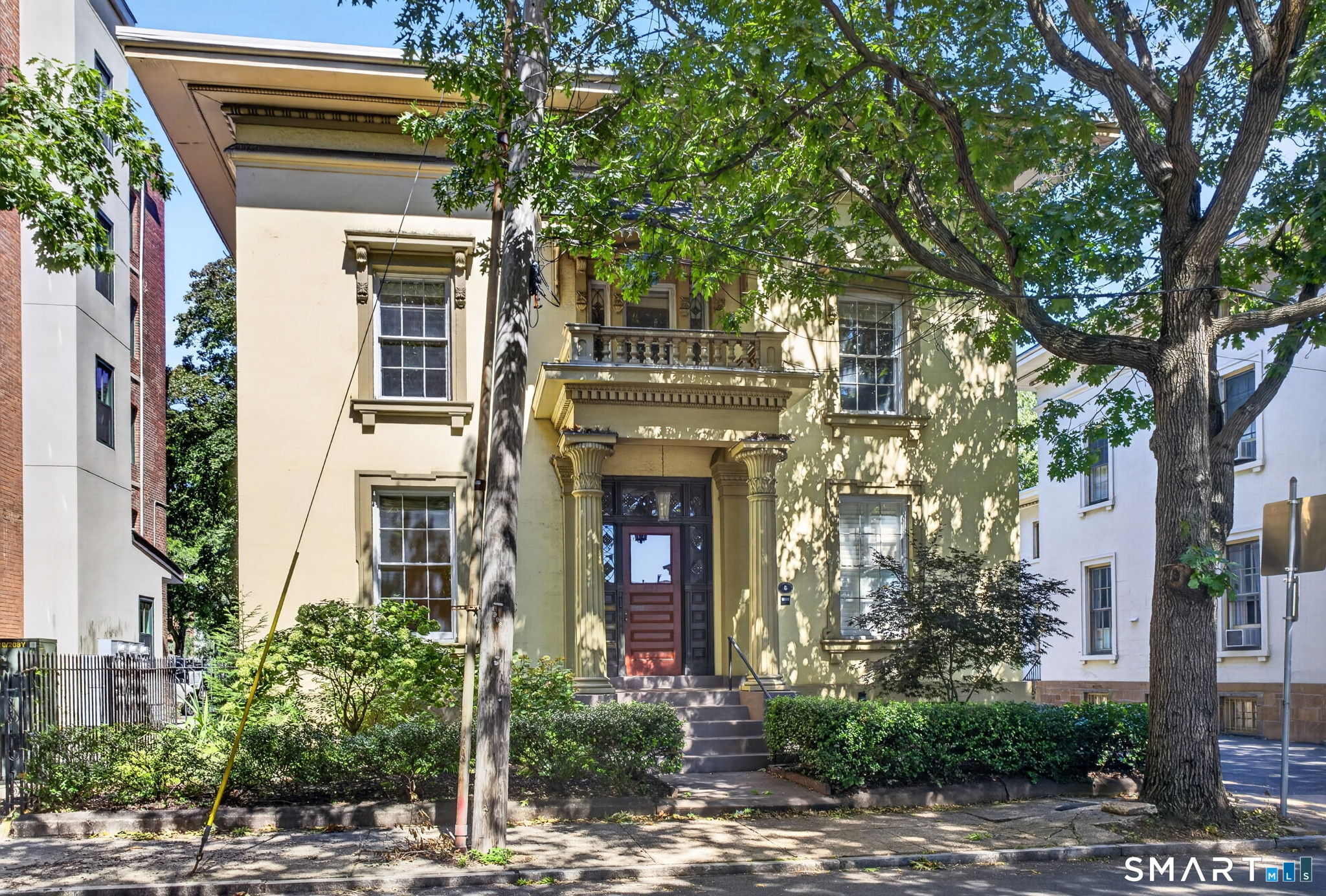 621 Chapel Street Unit #B photo 2