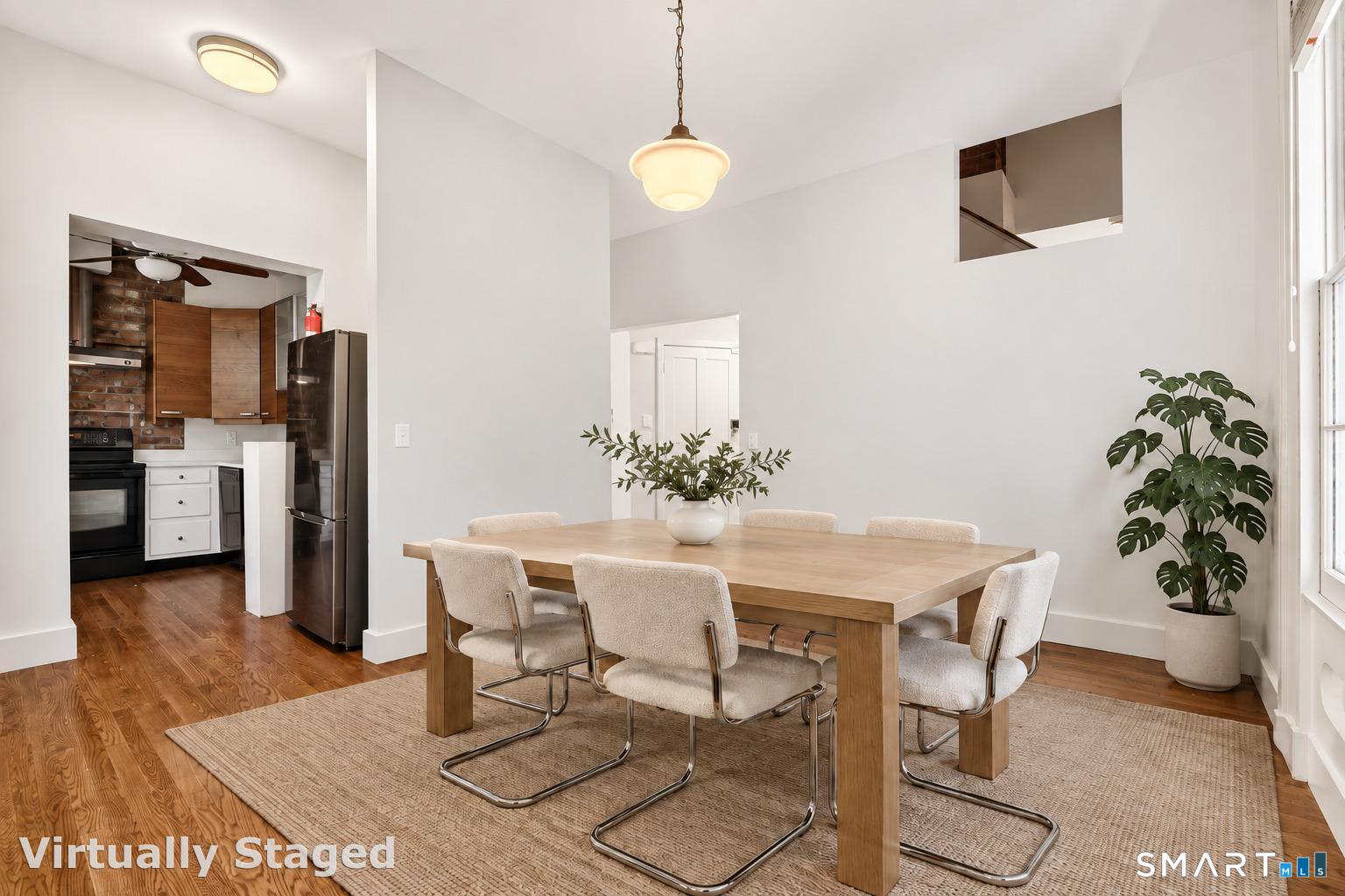 621 Chapel Street Unit #B photo 4