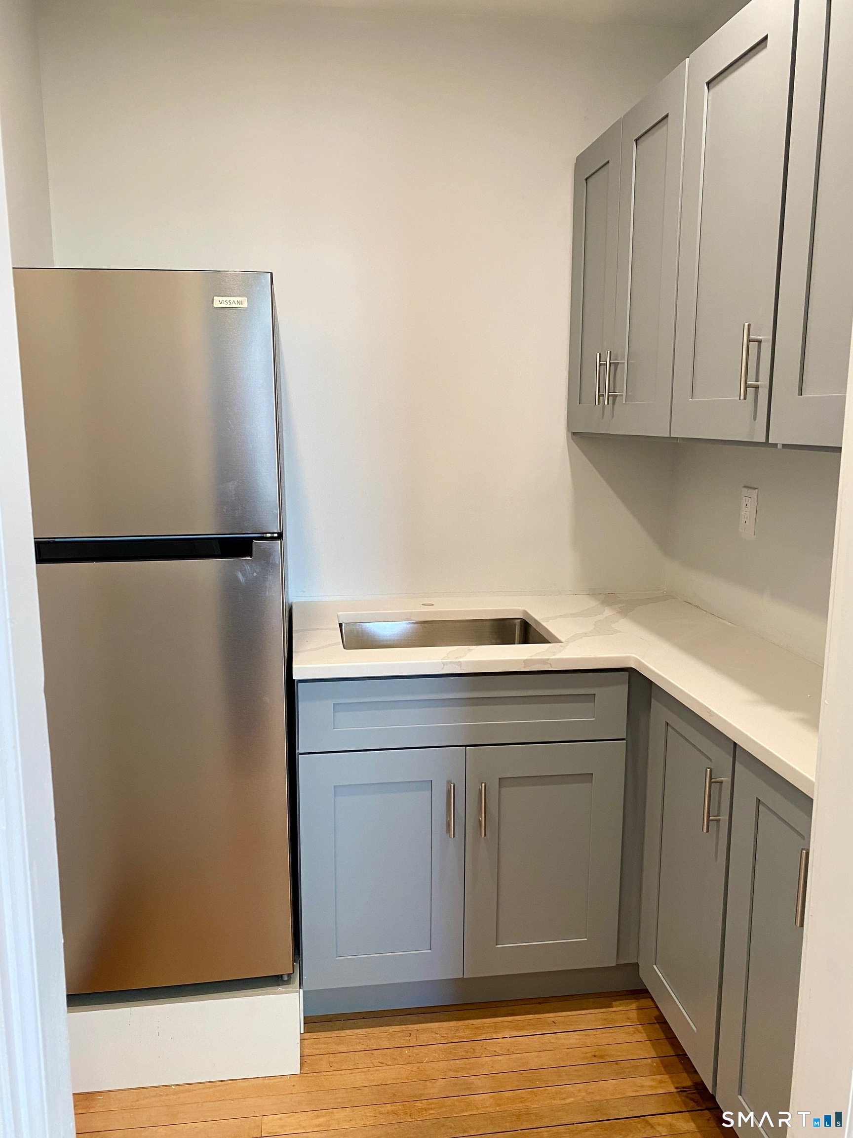 43 Elmwood Avenue Unit #Studio photo 5
