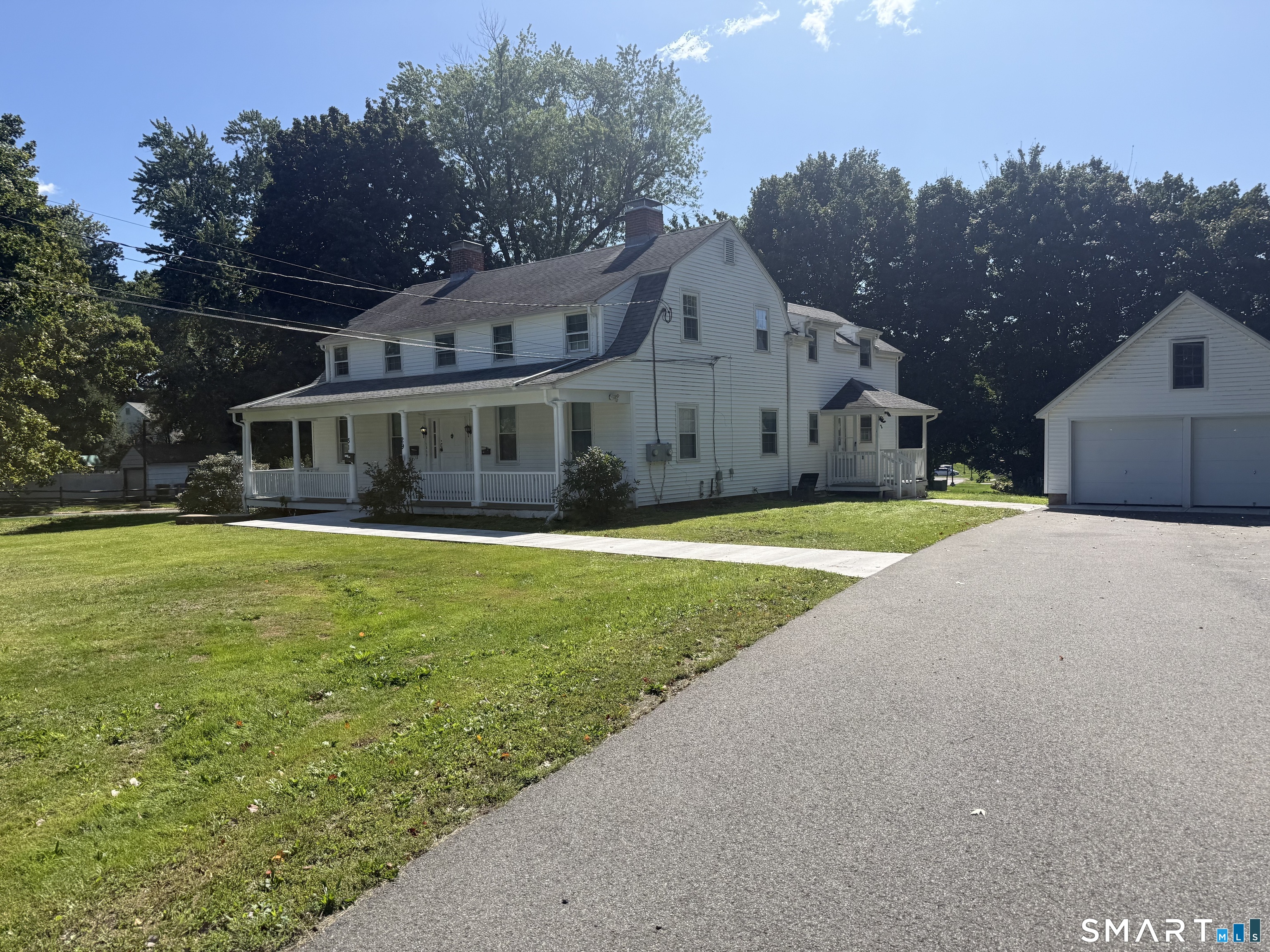 29 Glastonbury Avenue