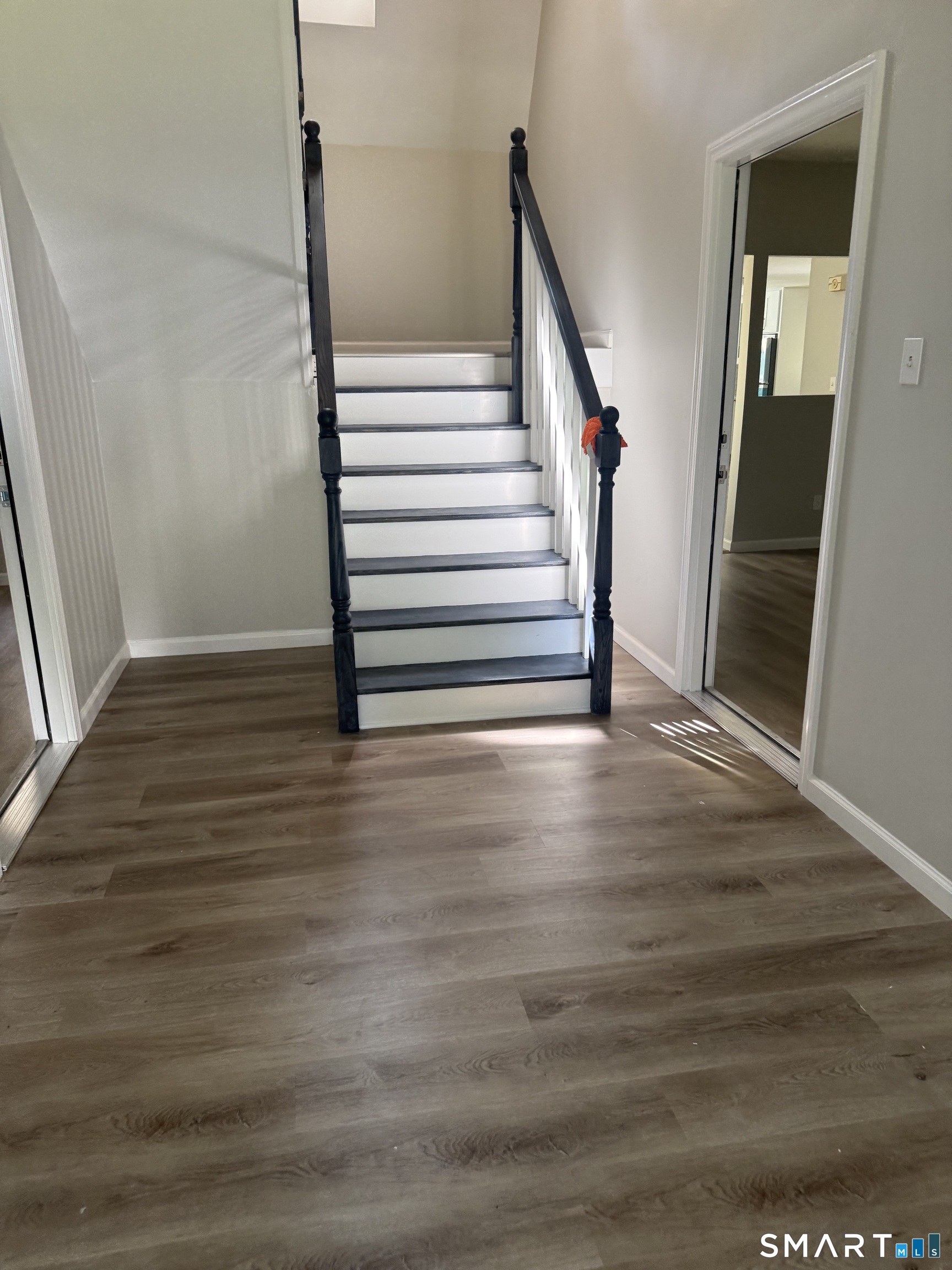29 Glastonbury Avenue photo 3
