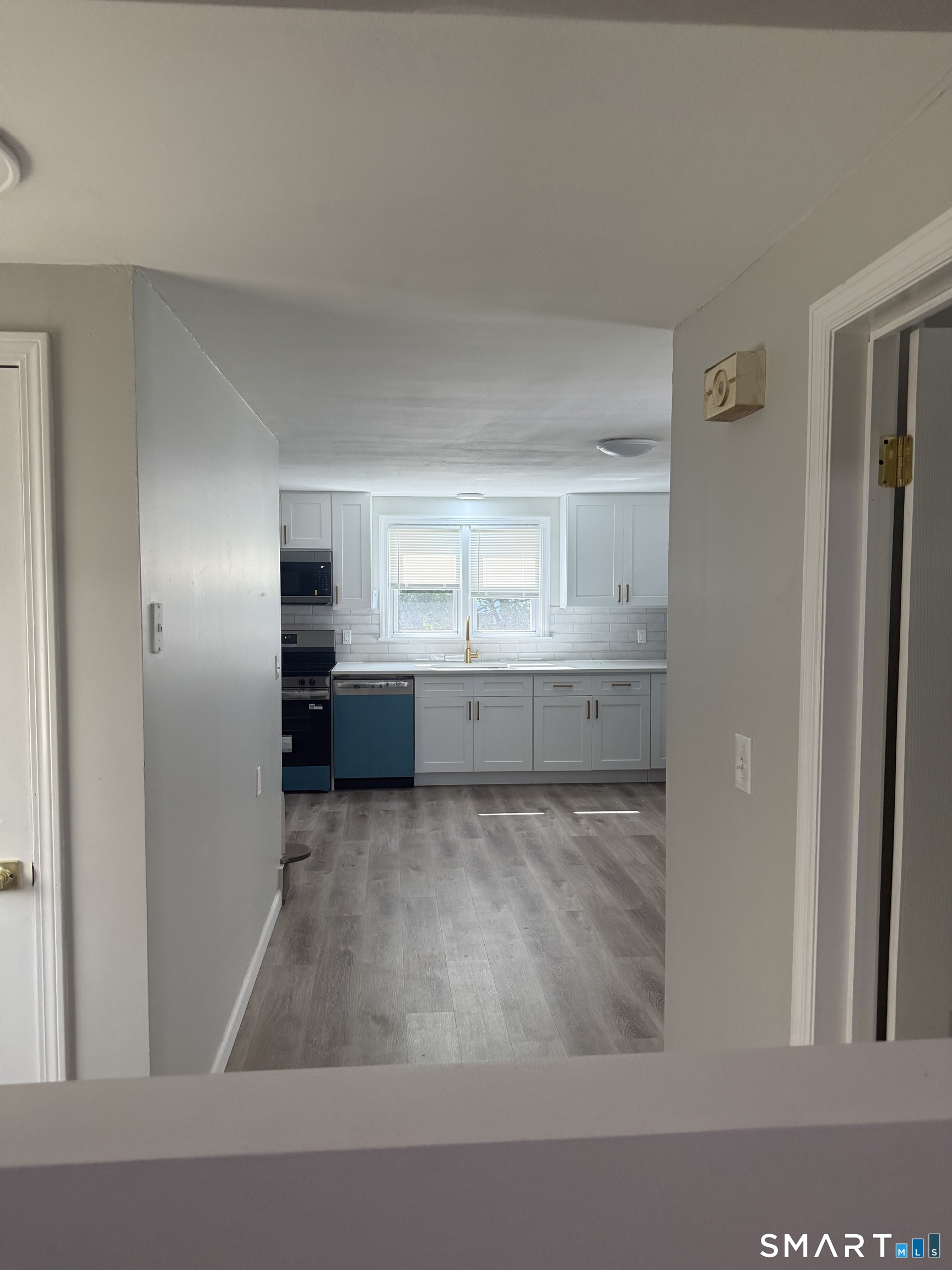 29 Glastonbury Avenue photo 6