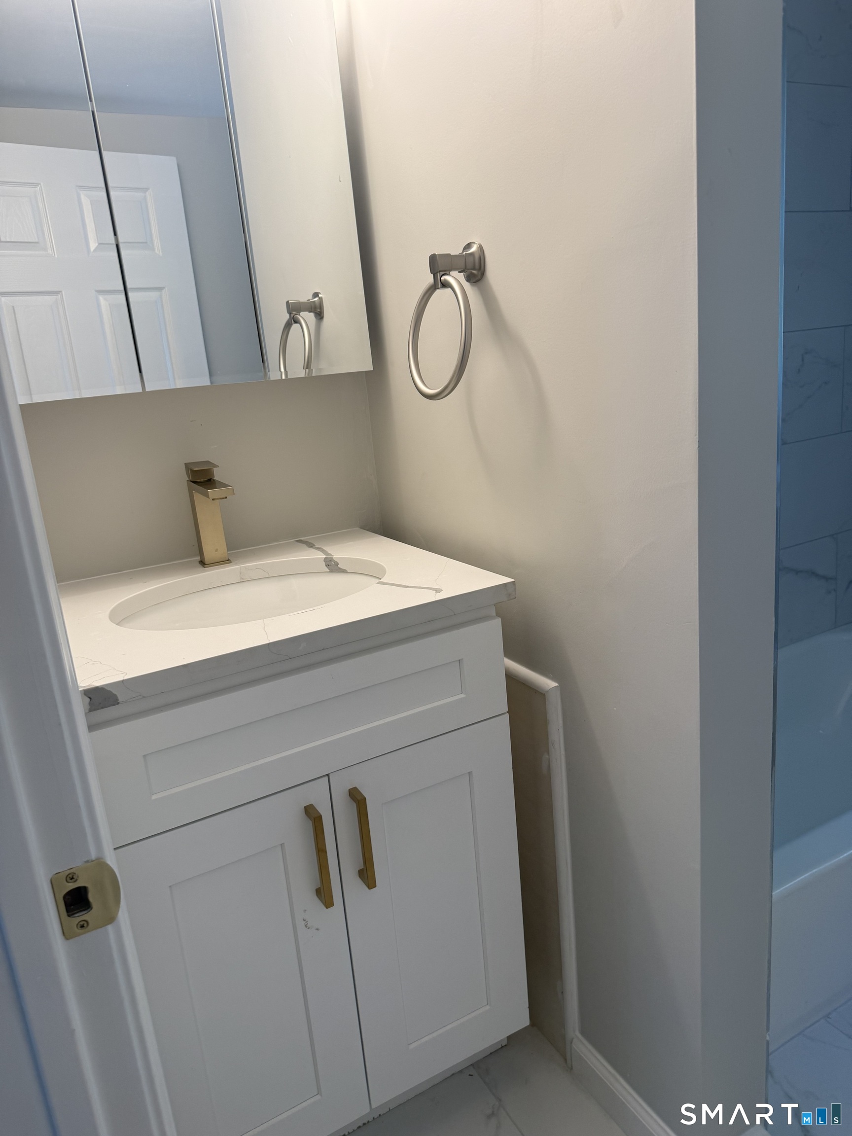 29 Glastonbury Avenue photo 11