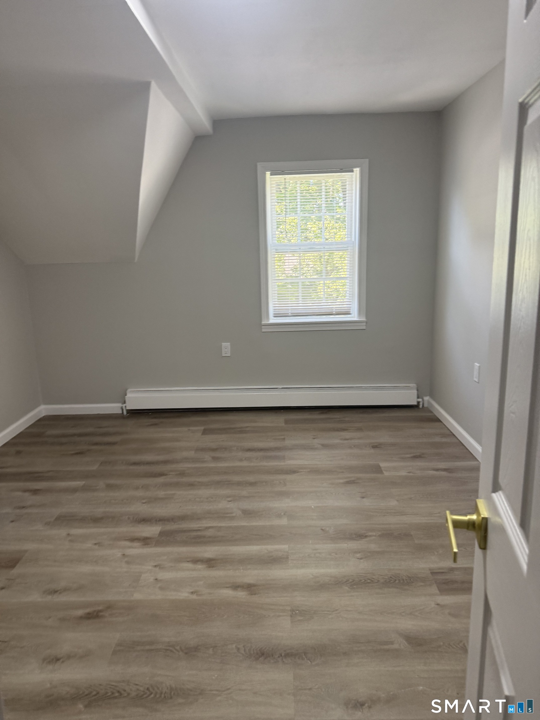 29 Glastonbury Avenue photo 15