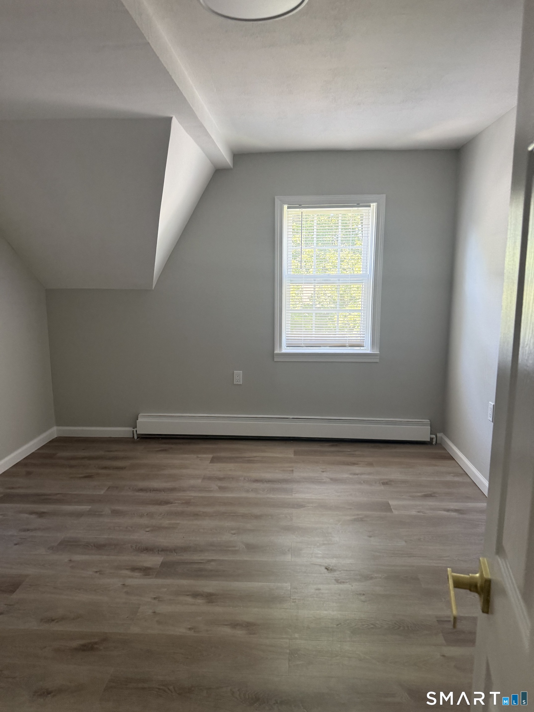29 Glastonbury Avenue photo 17
