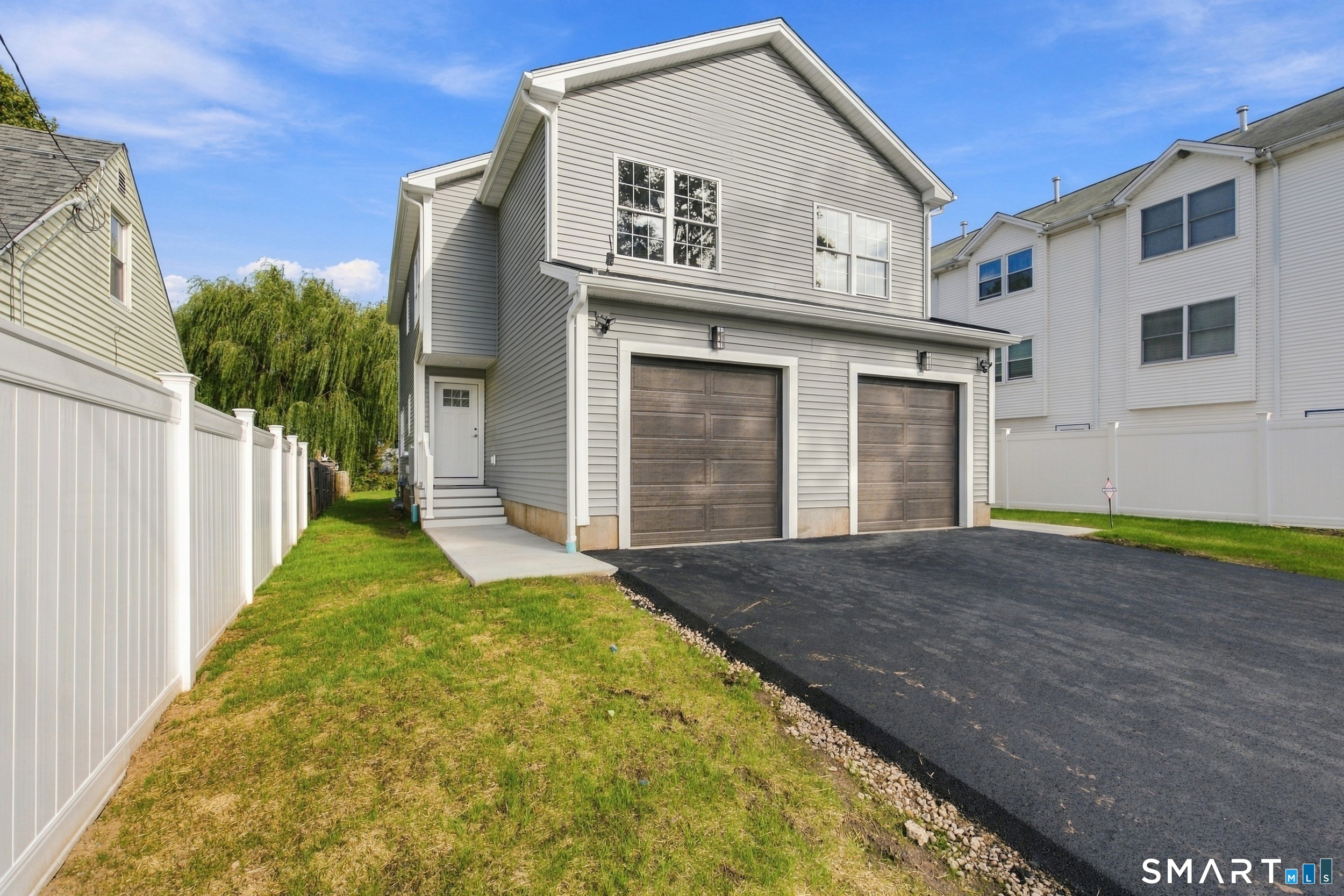 245 Lawlor Street photo 2