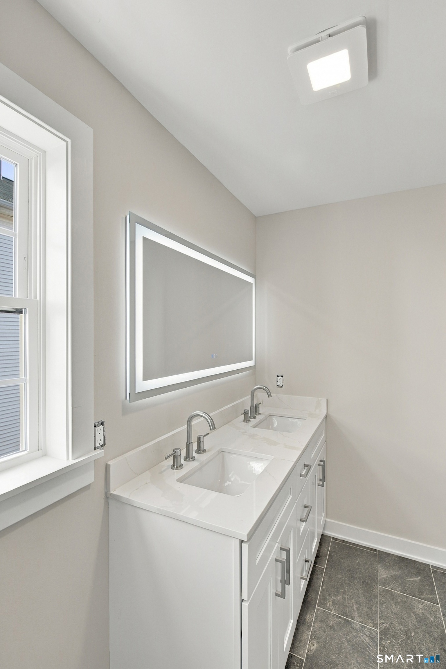 245 Lawlor Street photo 16