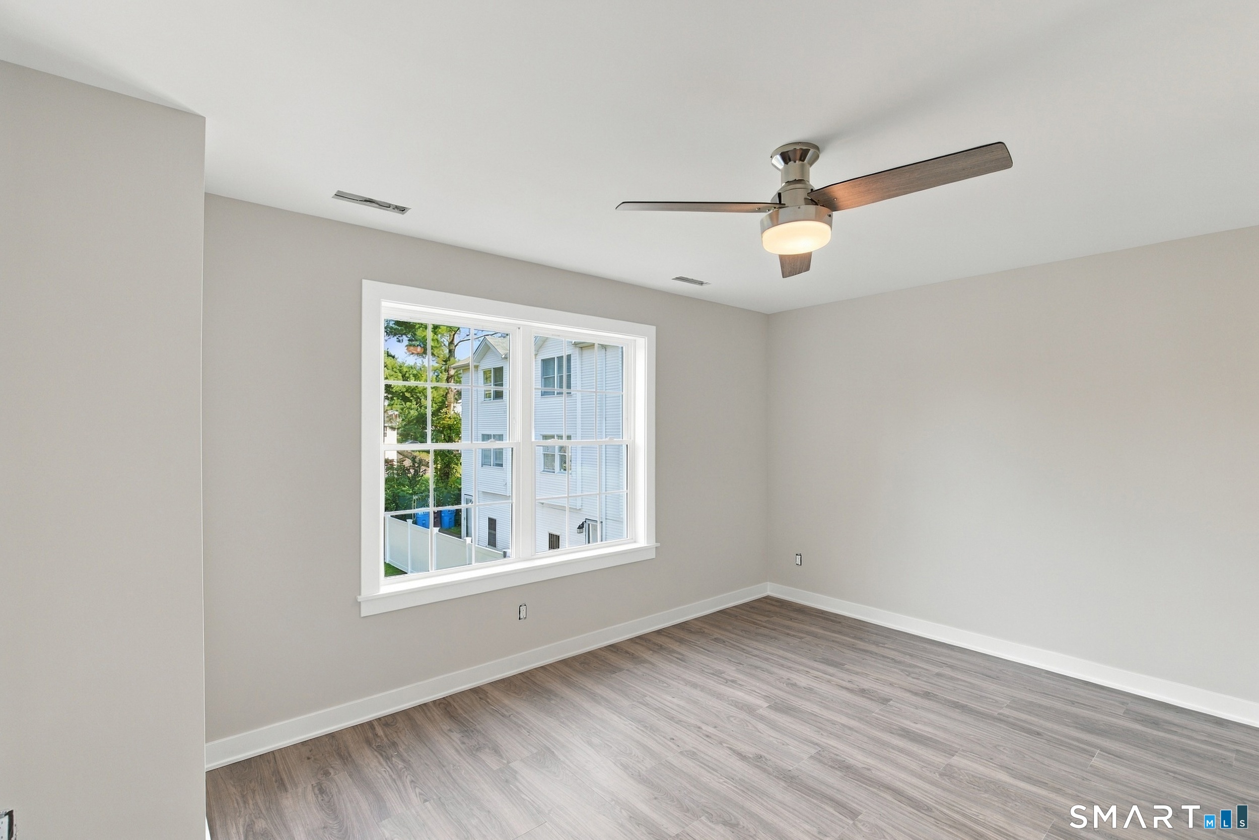 245 Lawlor Street photo 19