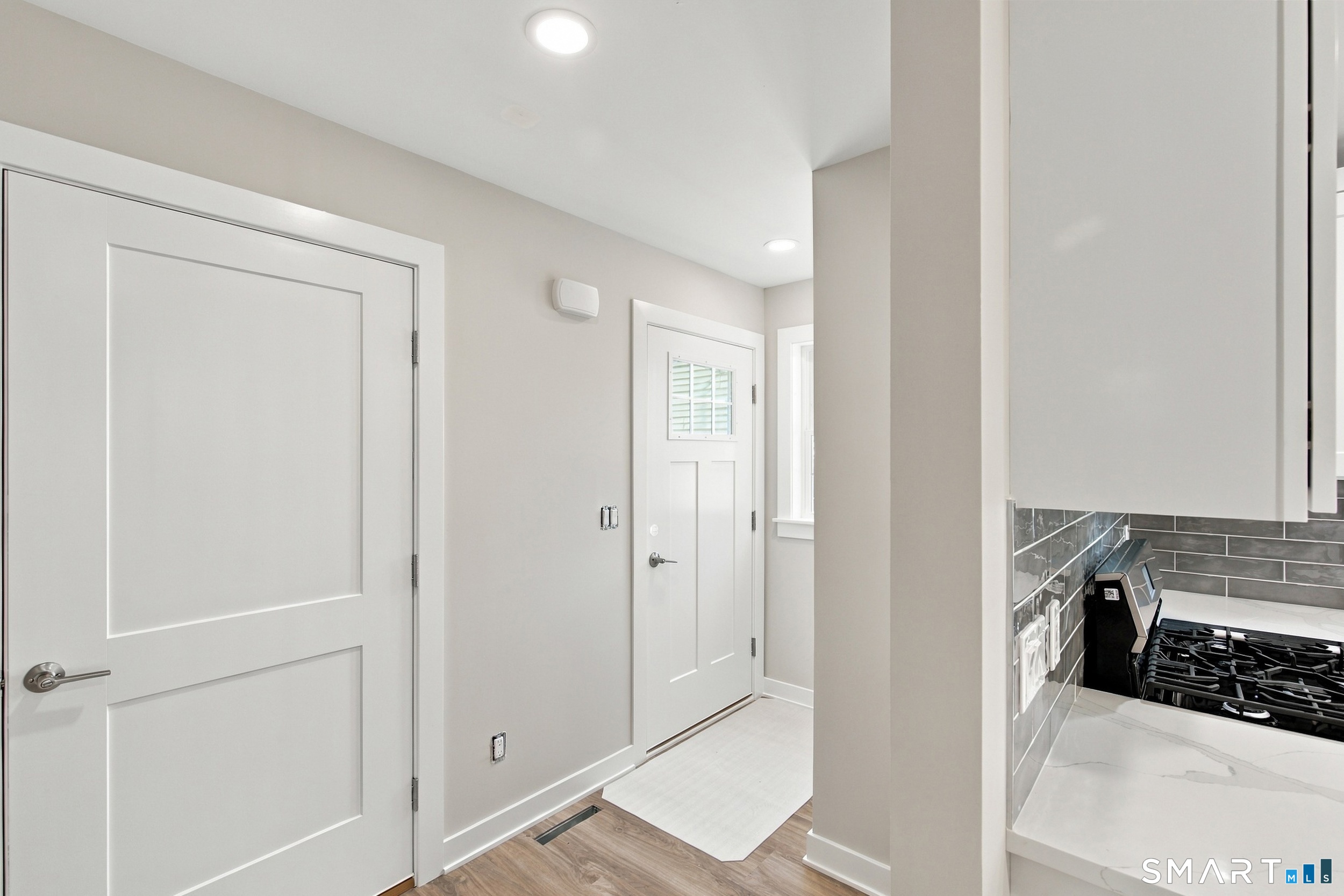 245 Lawlor Street photo 25