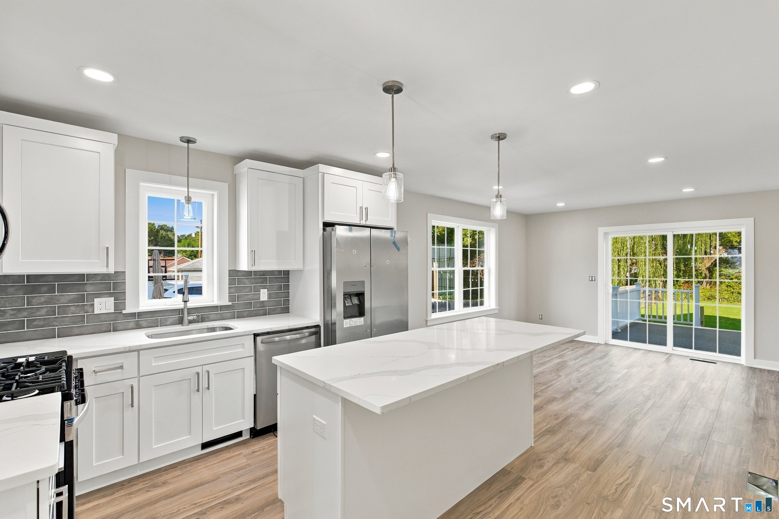 245 Lawlor Street photo 27
