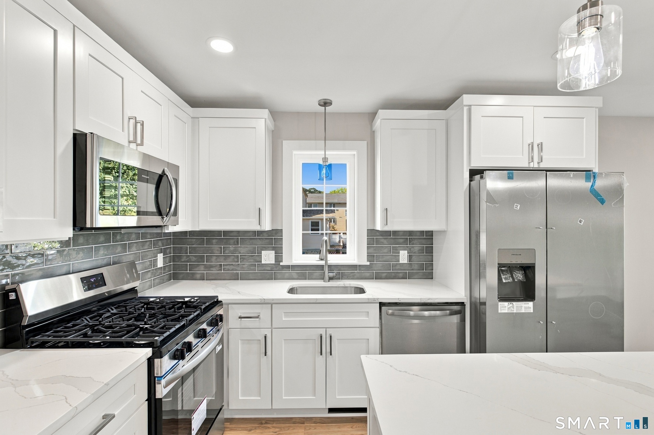245 Lawlor Street photo 29