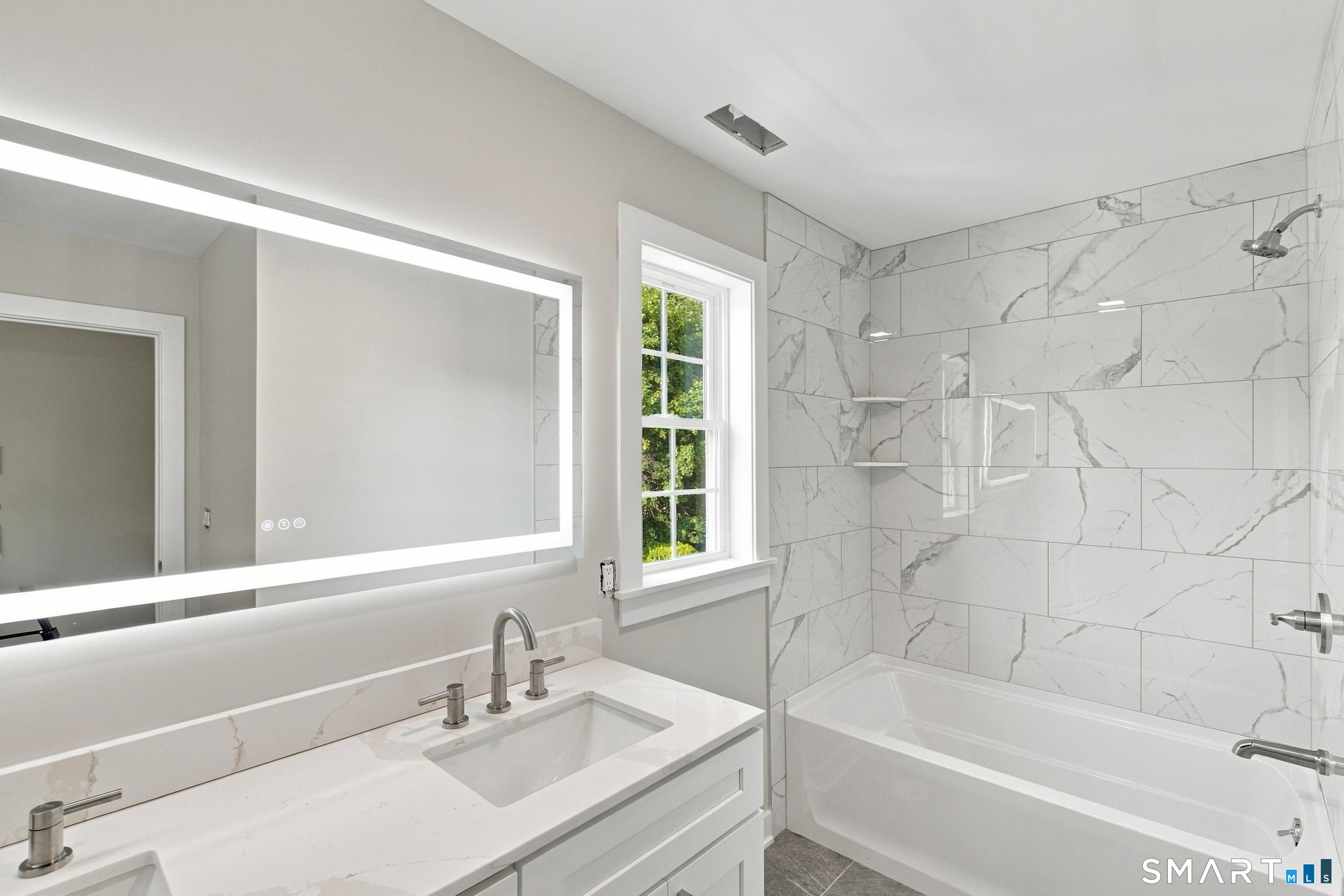 245 Lawlor Street photo 36