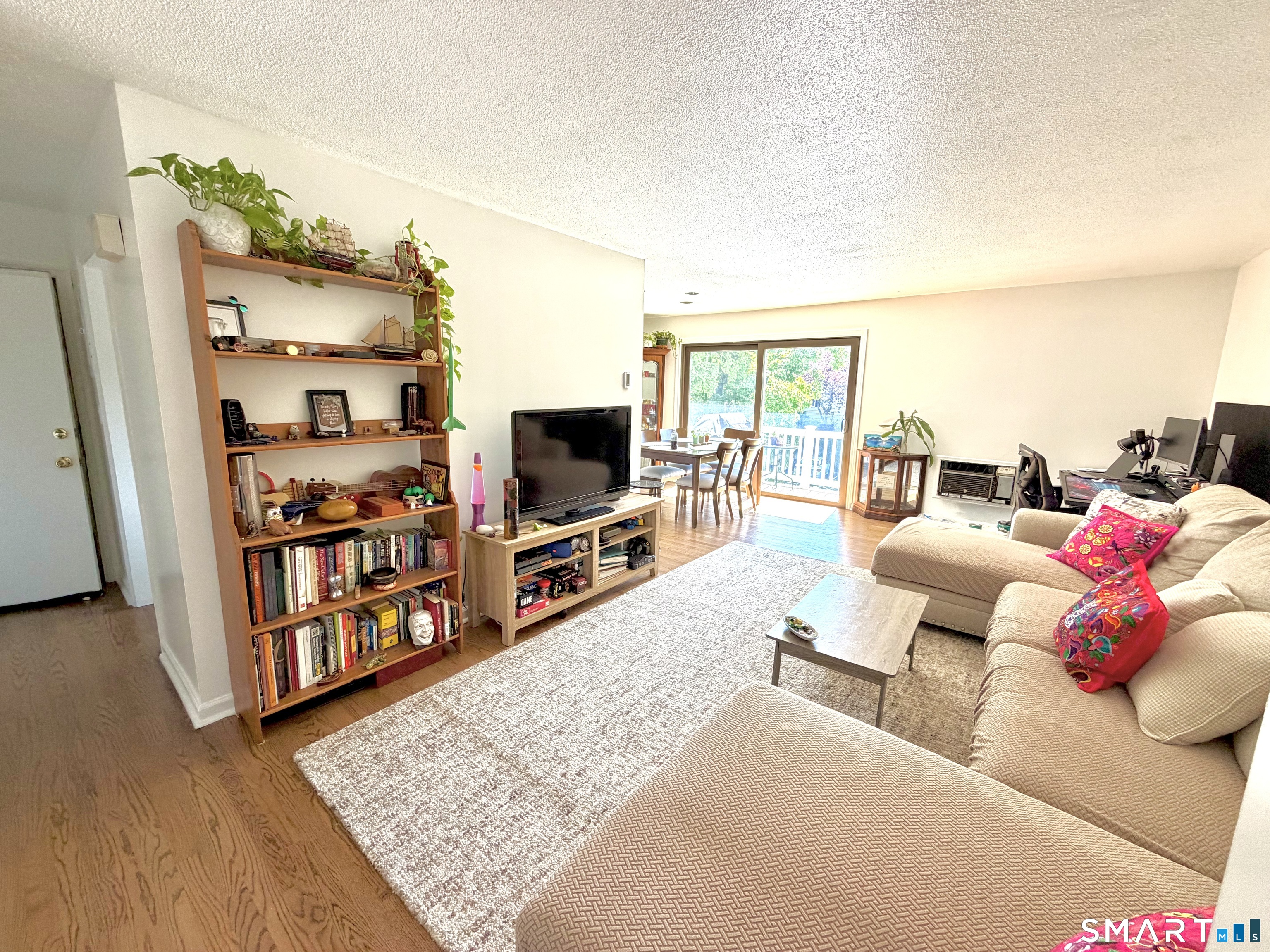 180 Glenbrook Road Unit #15 photo 2