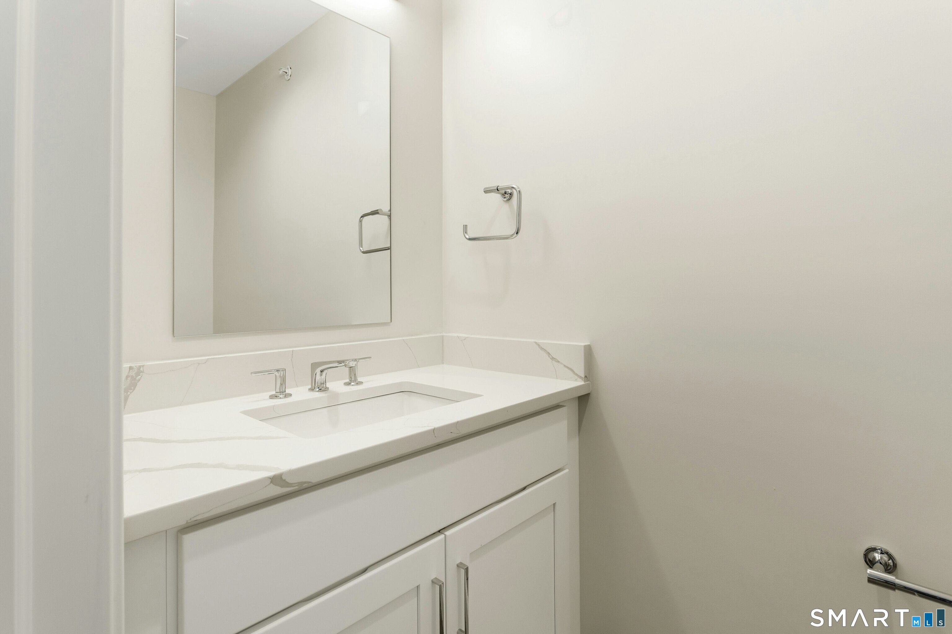 440 Heights Road Unit #305 photo 14