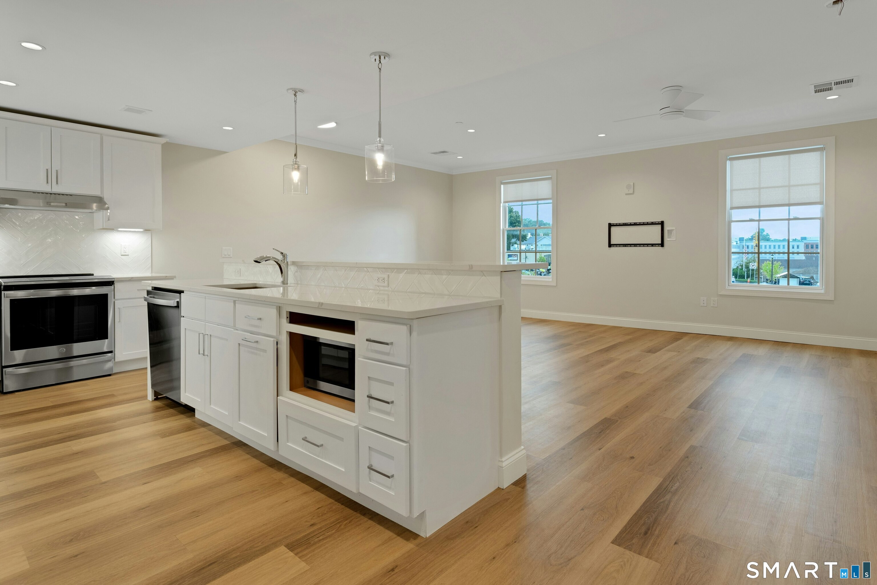 340 Heights Road, Darien, Connecticut photo 2