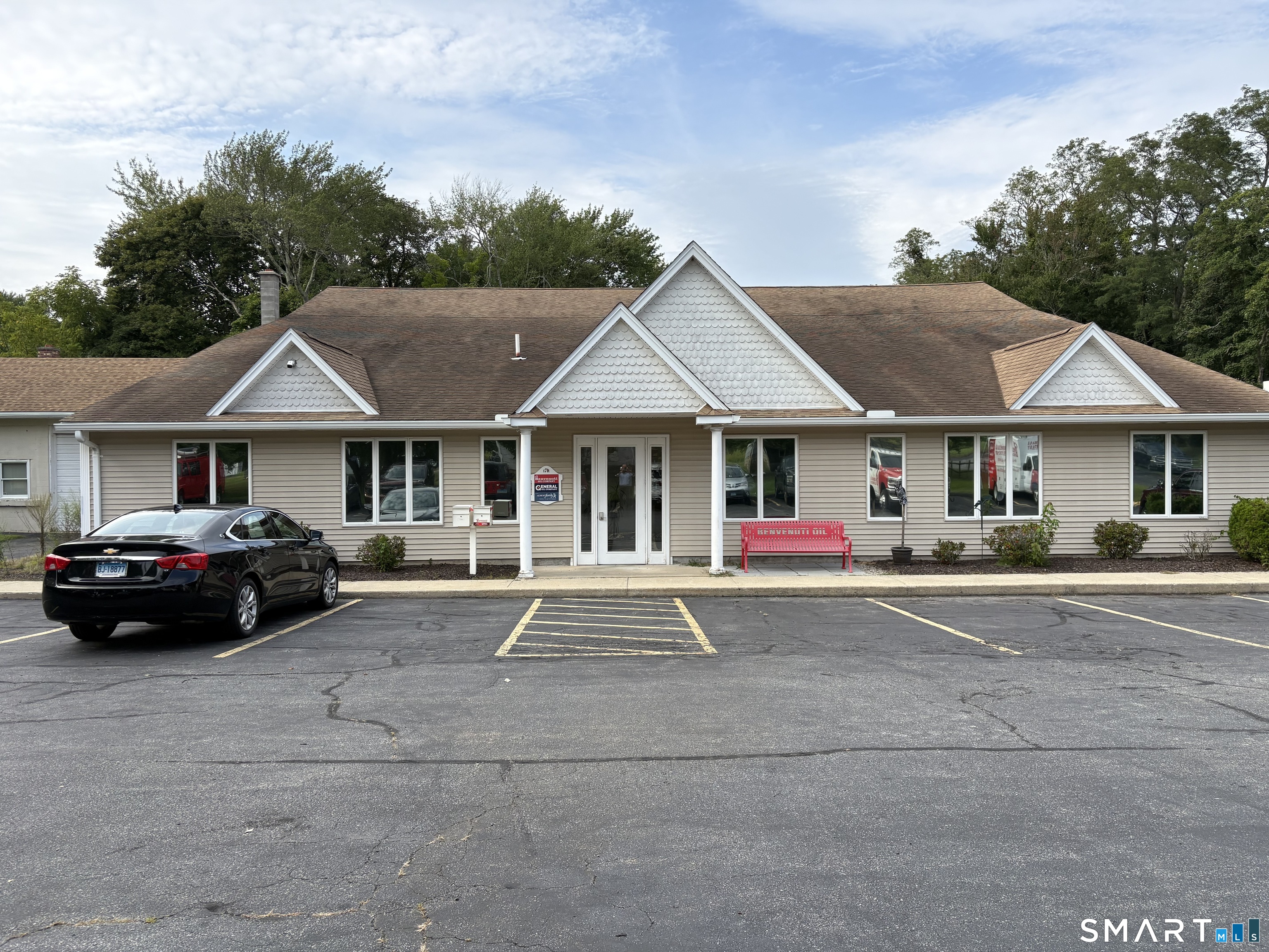 17 Boston Post Road