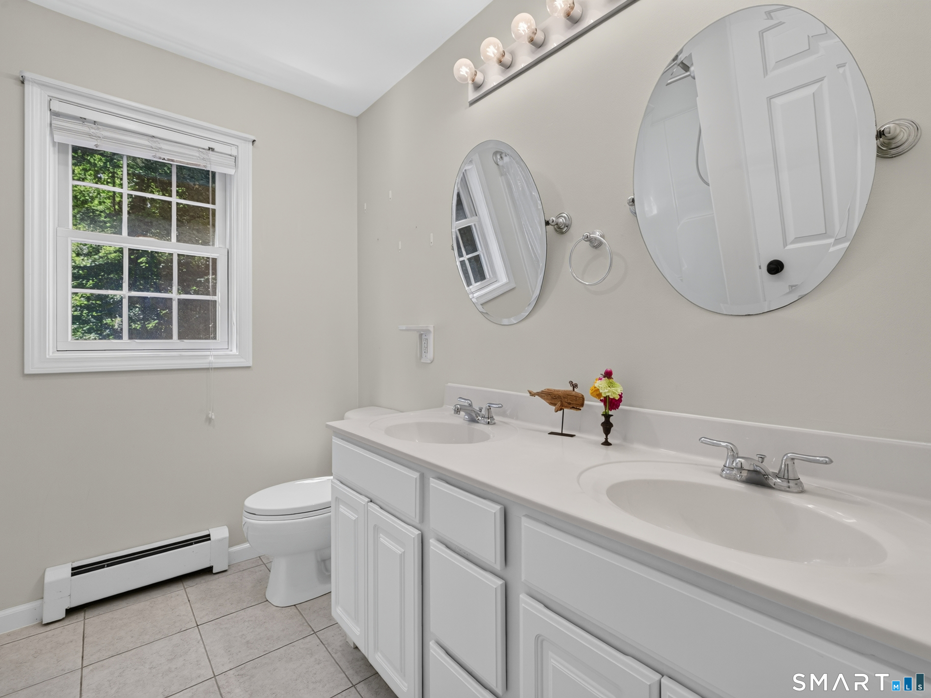 589 Town Street photo 26