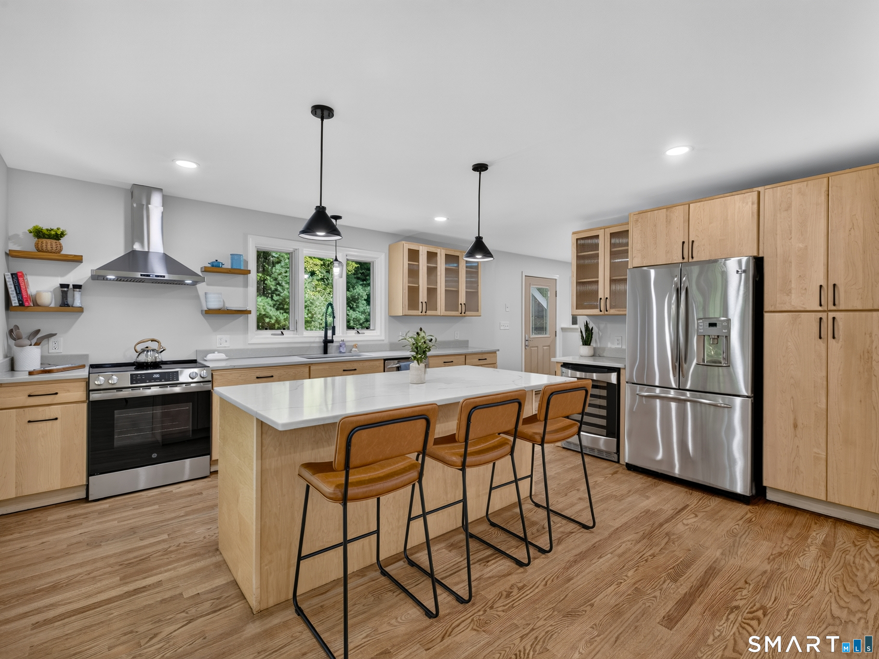136 Minnechaug Drive photo 8