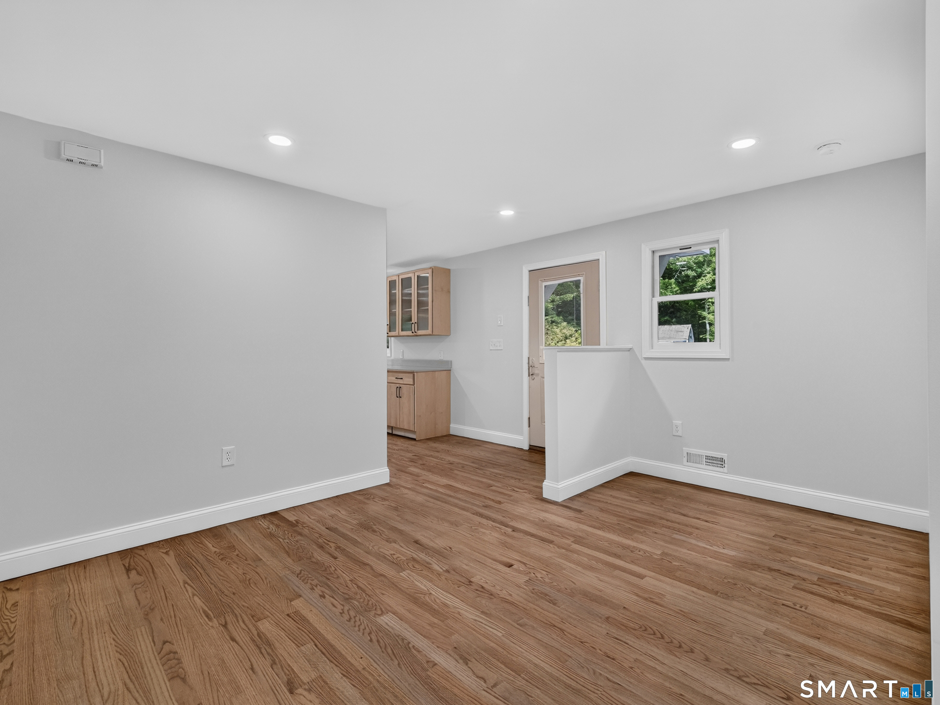 136 Minnechaug Drive photo 19