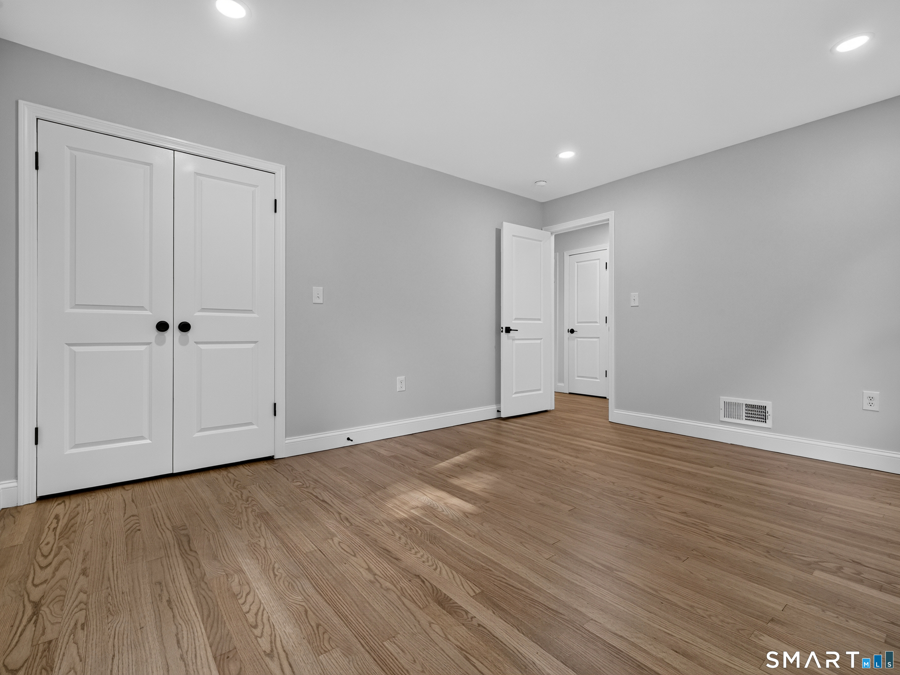 136 Minnechaug Drive photo 29