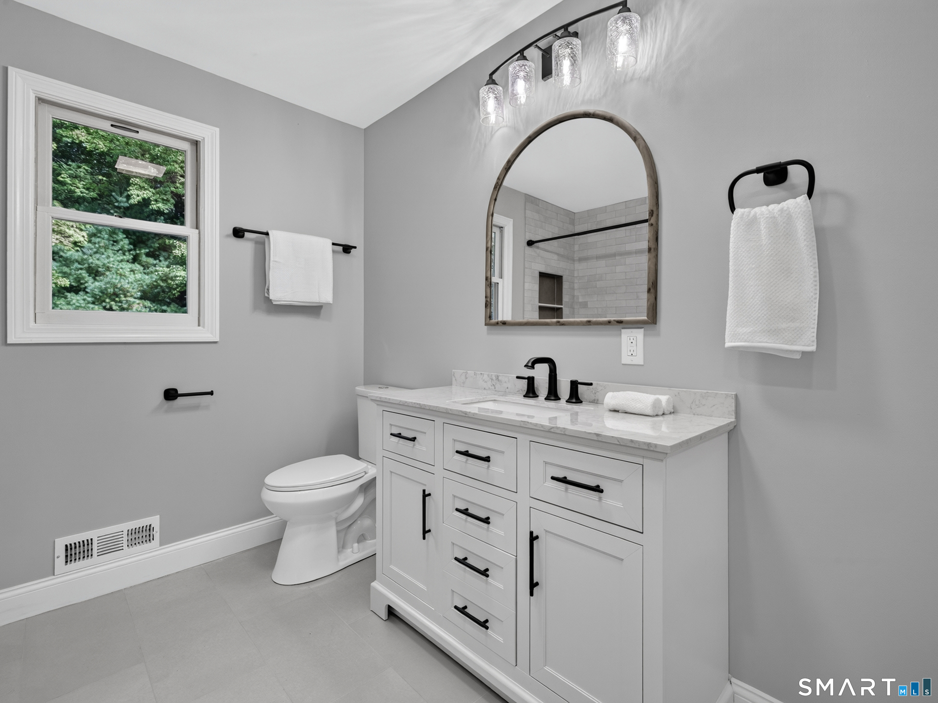 136 Minnechaug Drive photo 33