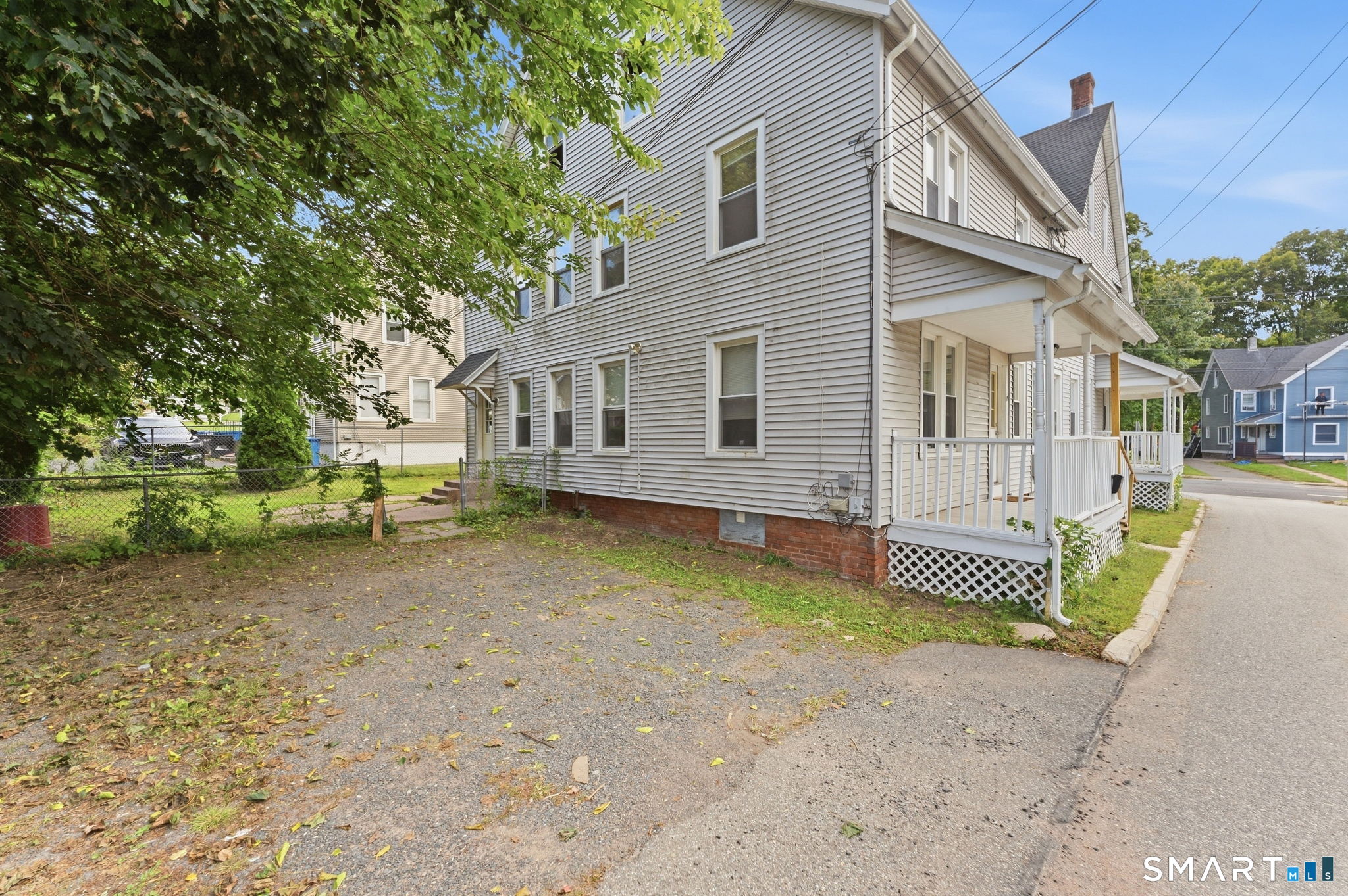 203 Center Street photo 22