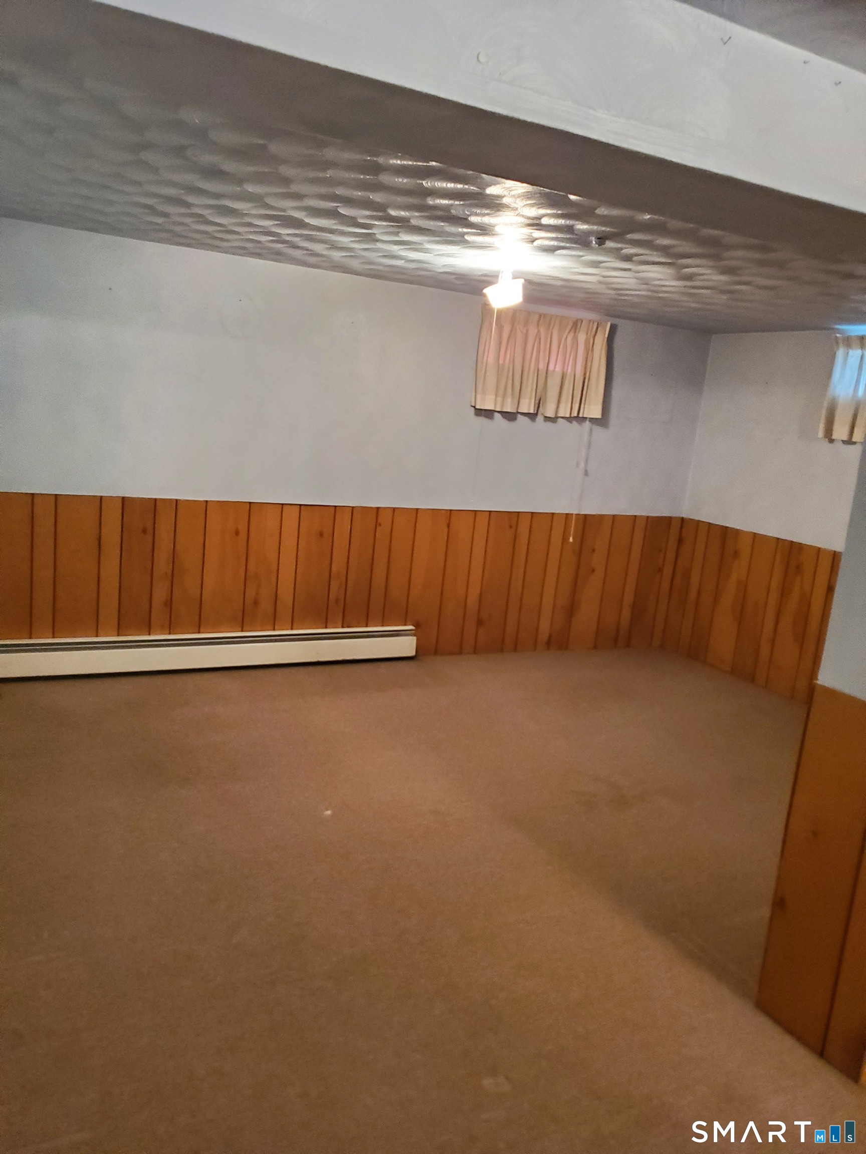 Photo 17 of Single family home for sale at 8 Rosanne St, Enfield, CT 06082 | MLS# 24208608 | Listing updated on 2026-09-28