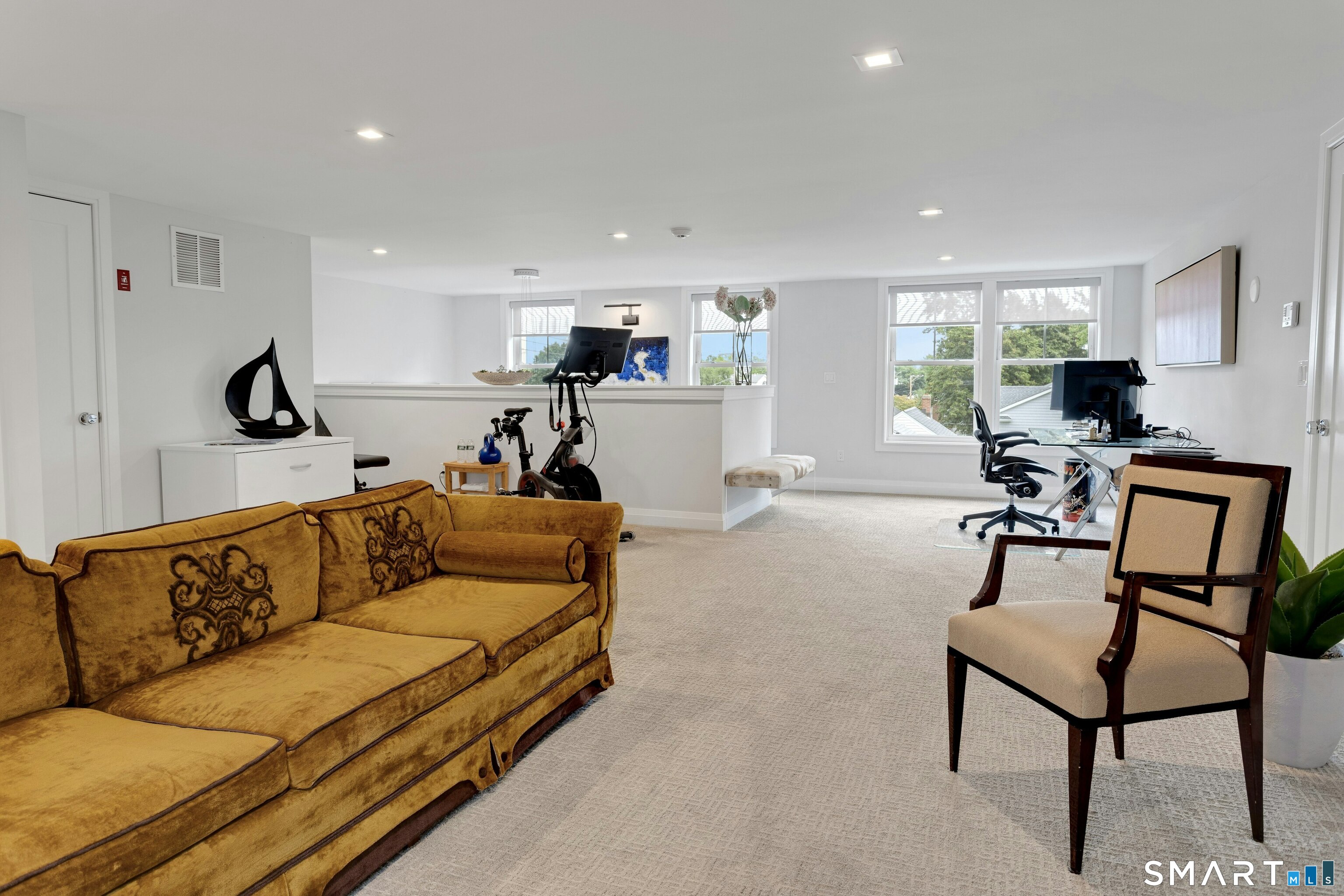 891 Oldfield Road photo 24