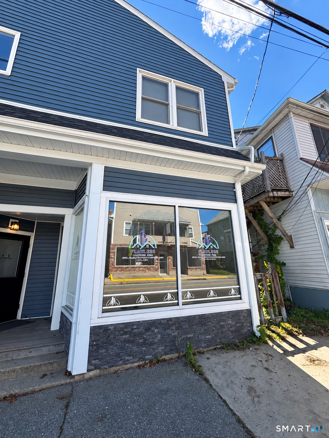186 Providence Street photo 2