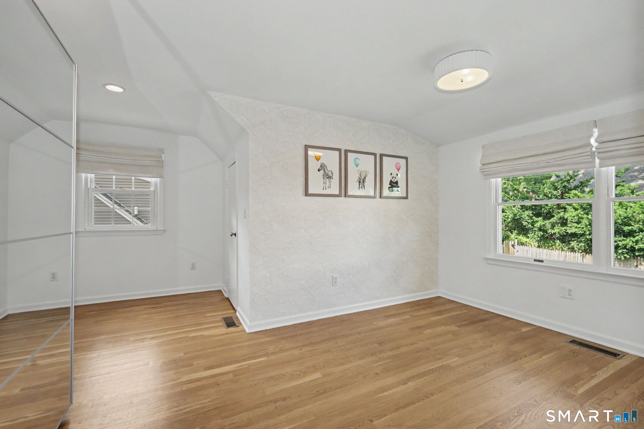 6 Willowbrook Drive photo 22