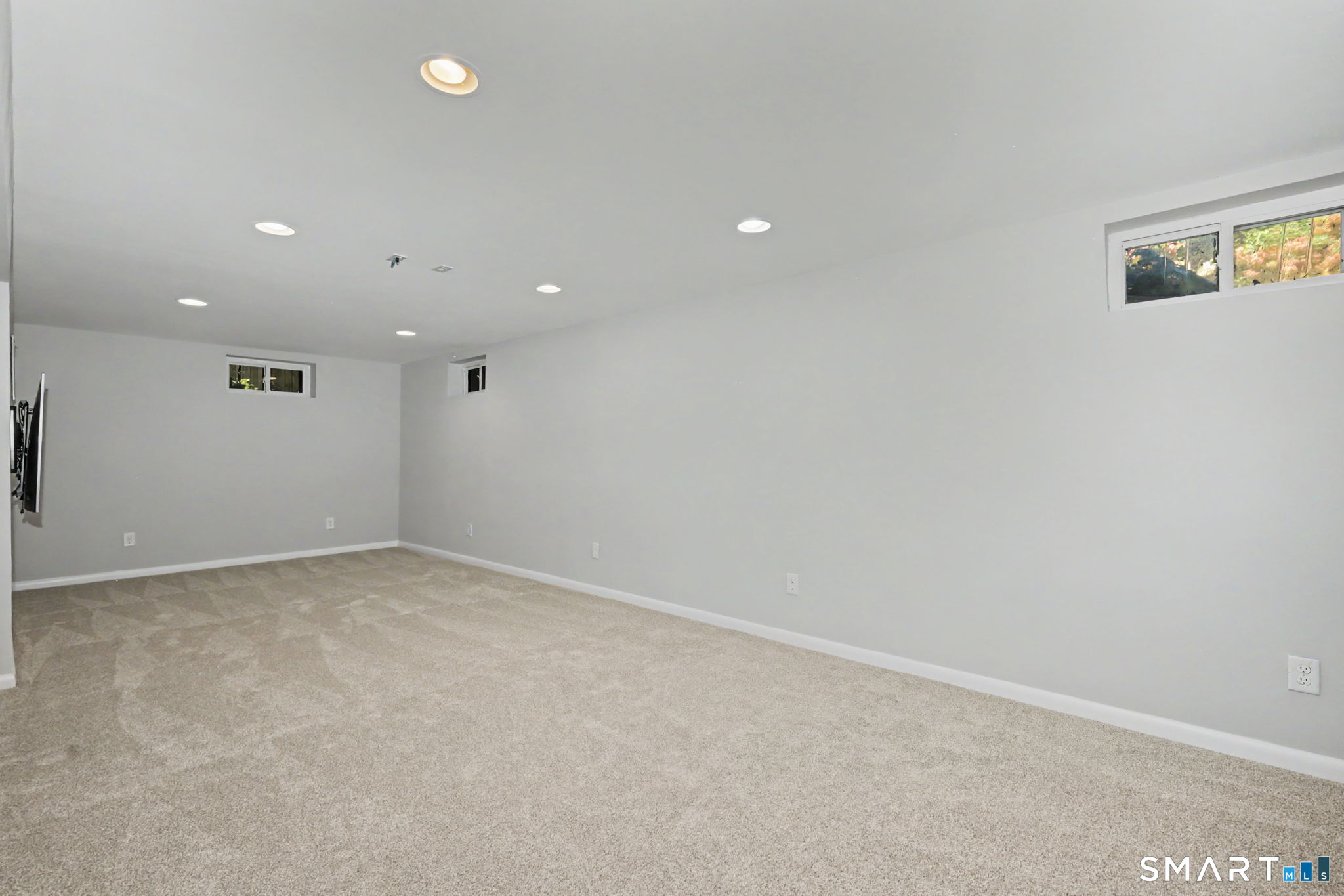 6 Willowbrook Drive photo 27
