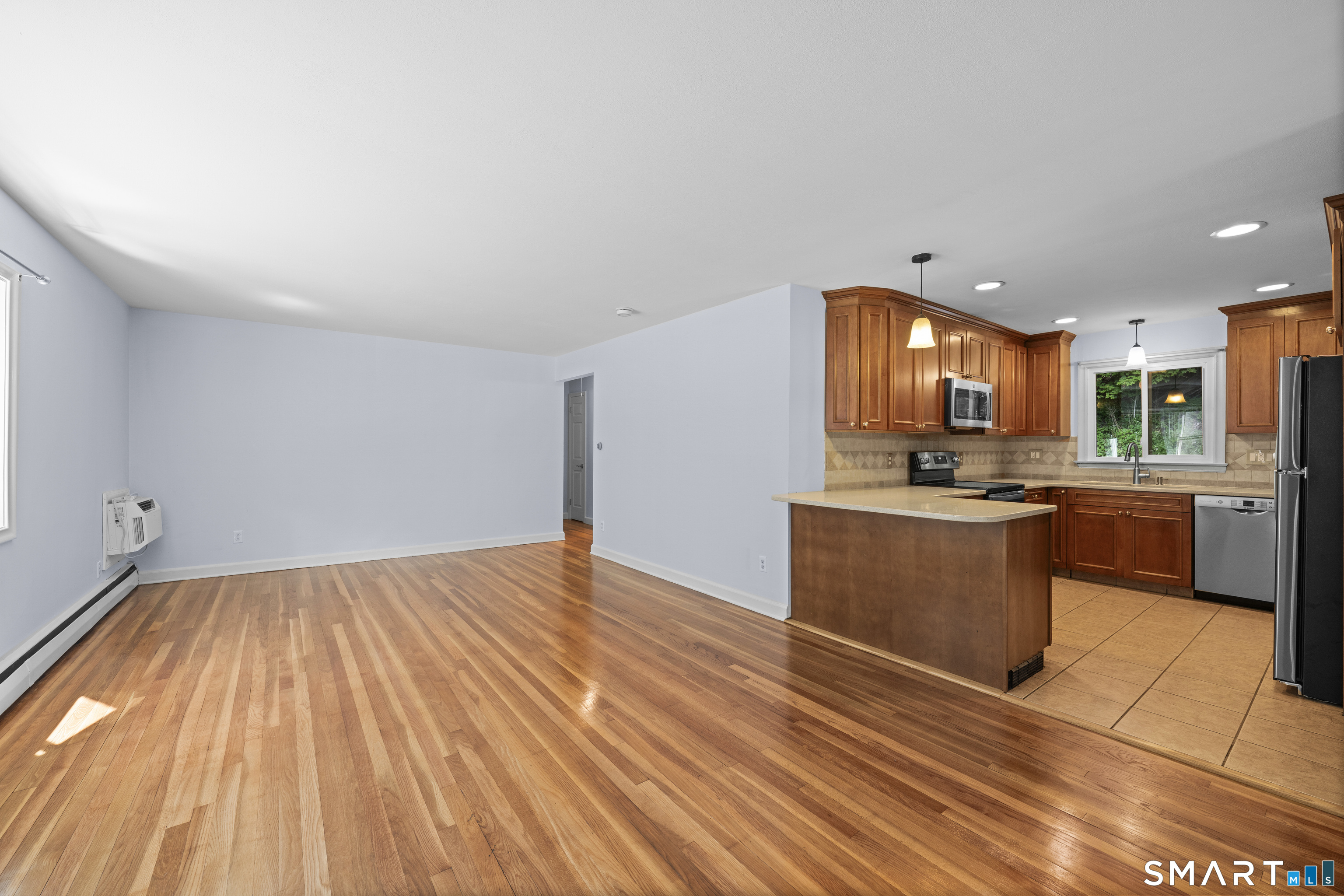 122 Green Hill Lane photo 18