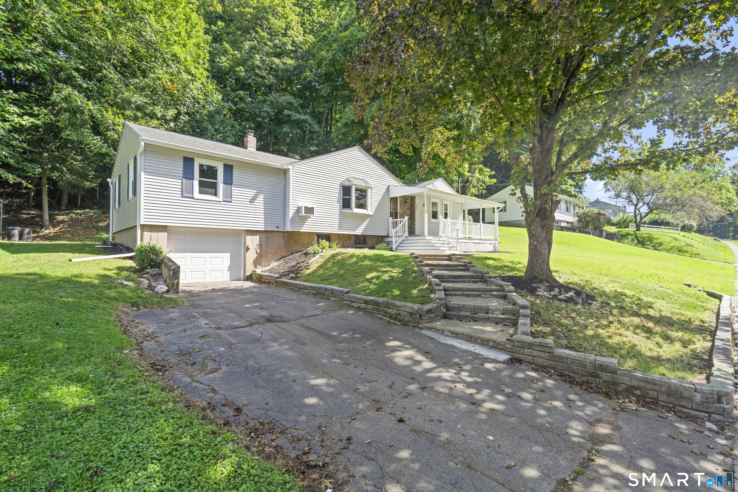 122 Green Hill Lane photo 35