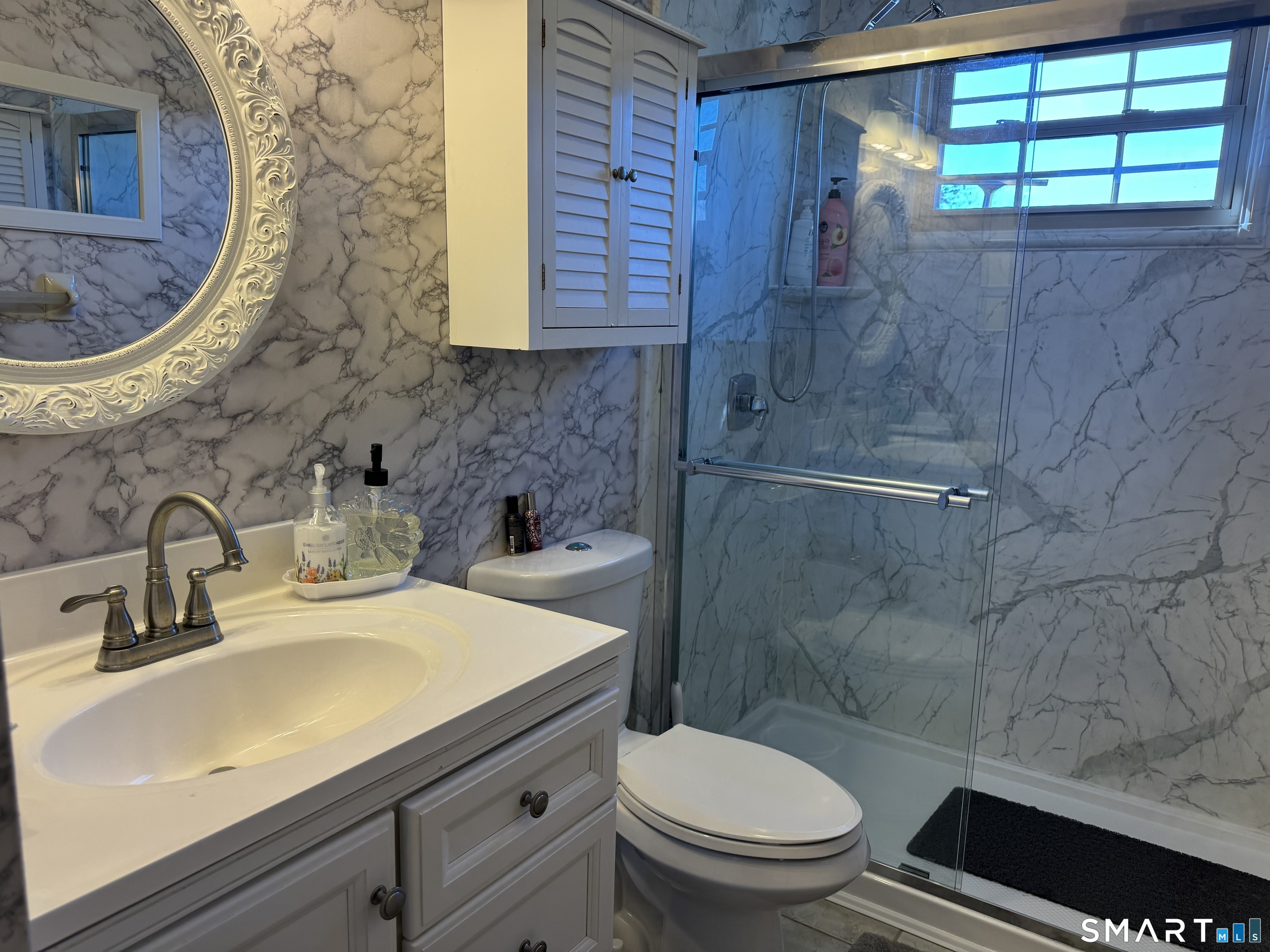 425 Huntington Road photo 18