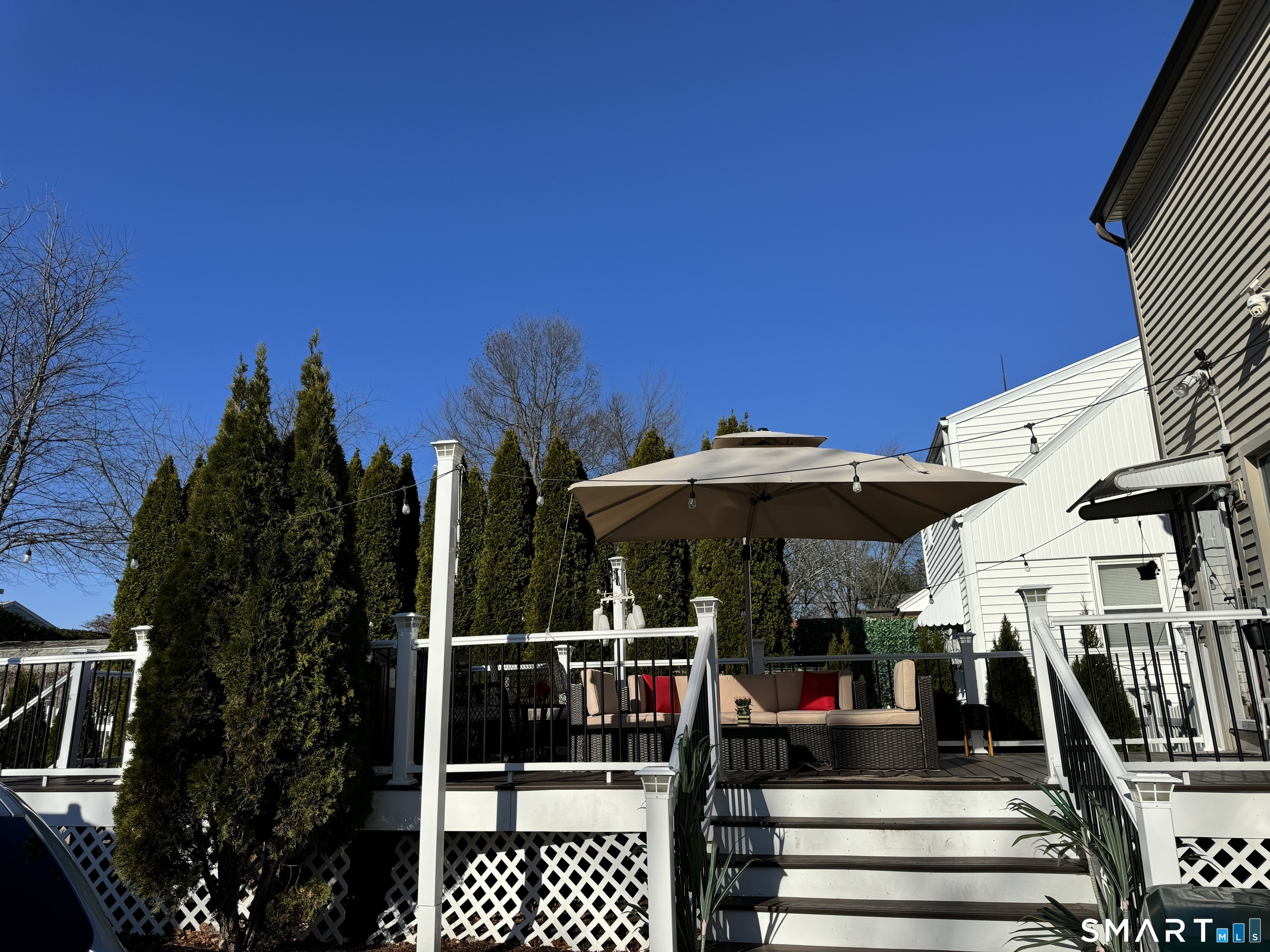425 Huntington Road photo 24
