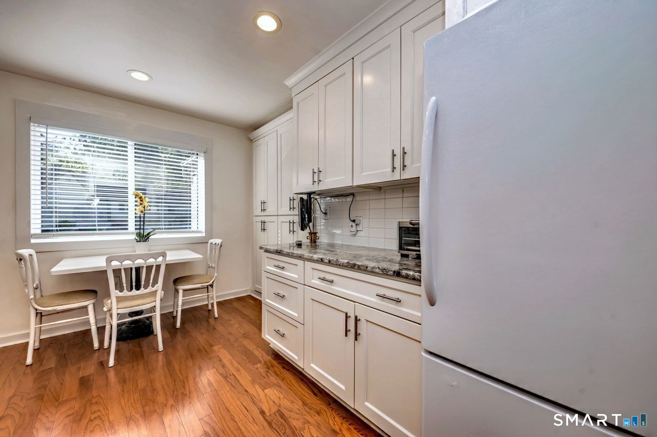 209 Acorn Lane Unit #B photo 10