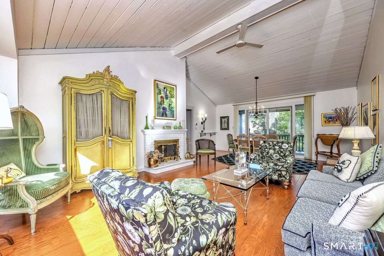 209 Acorn Lane Unit #B photo 16