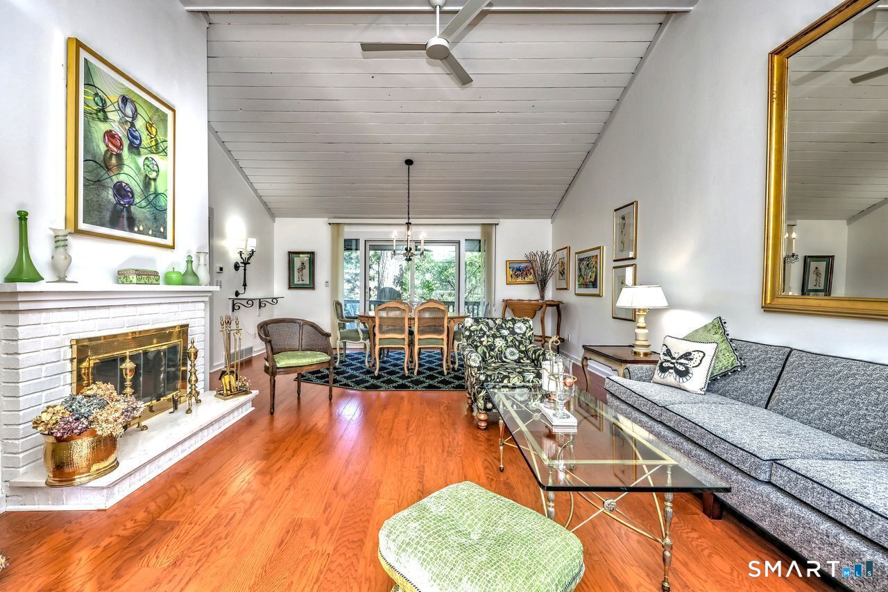 209 Acorn Lane Unit #B photo 17