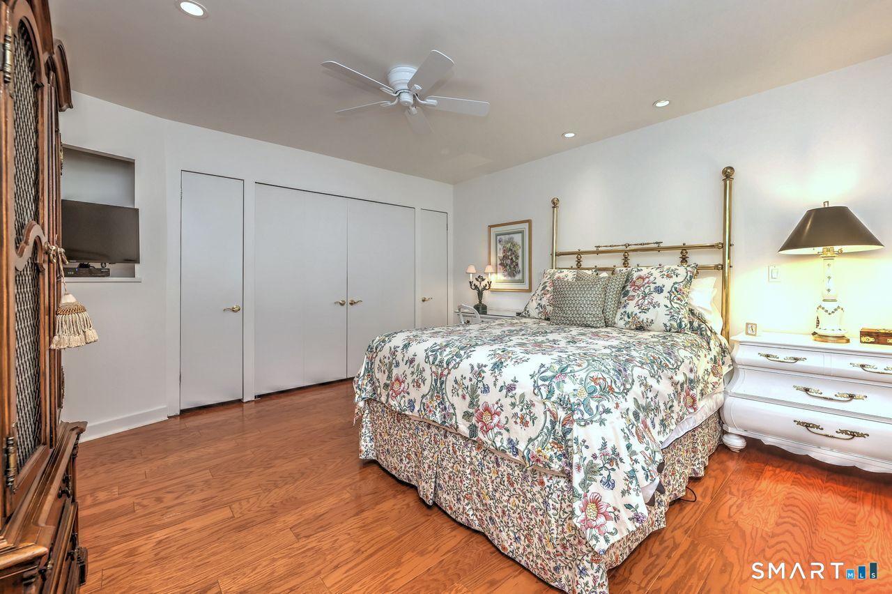 209 Acorn Lane Unit #B photo 21