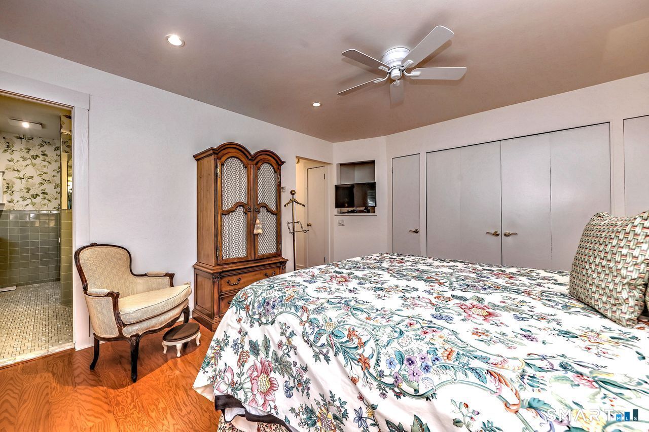 209 Acorn Lane Unit #B photo 22