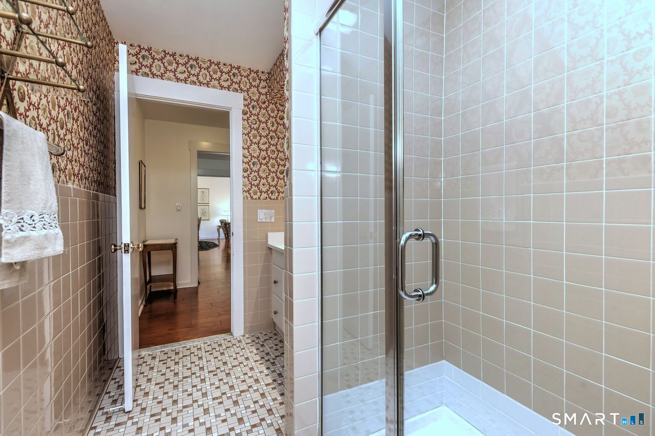 209 Acorn Lane Unit #B photo 25