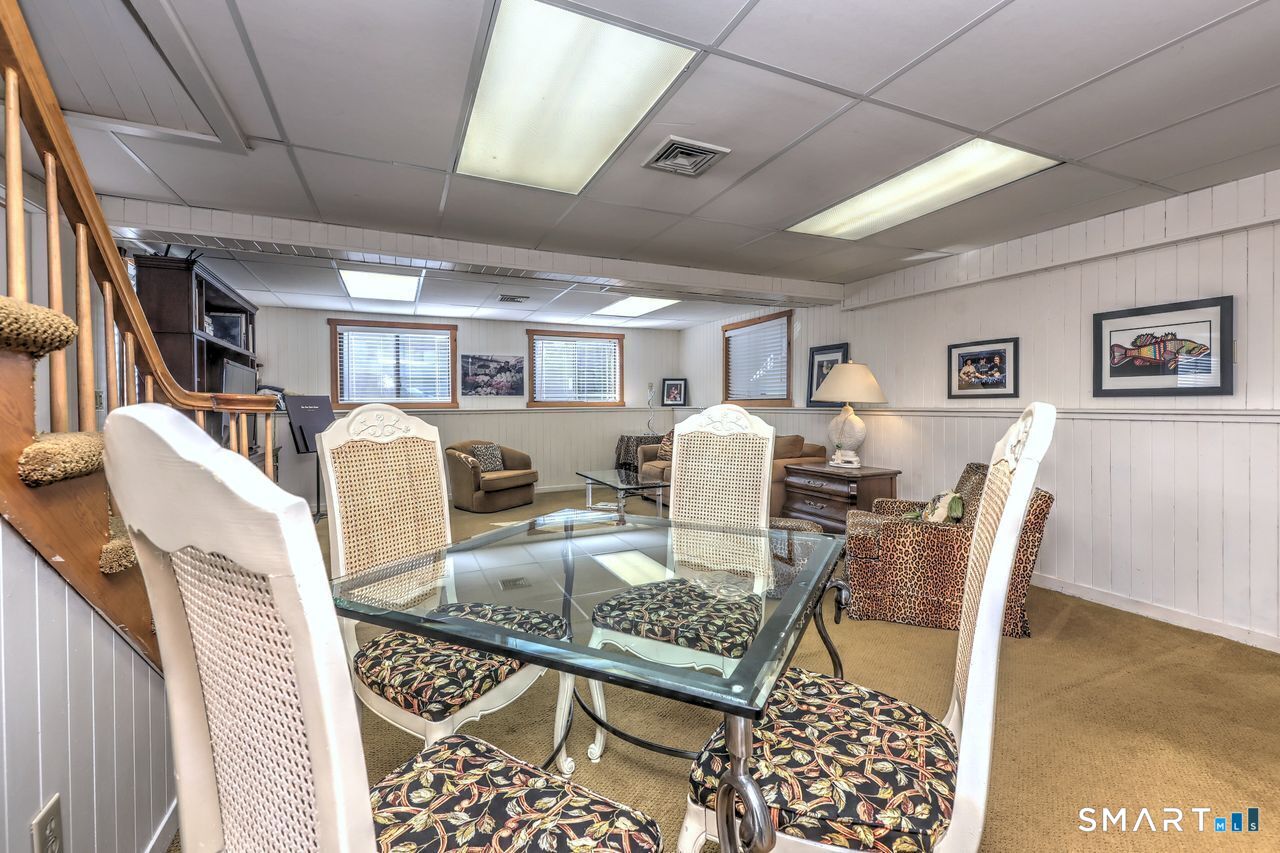 209 Acorn Lane Unit #B photo 31