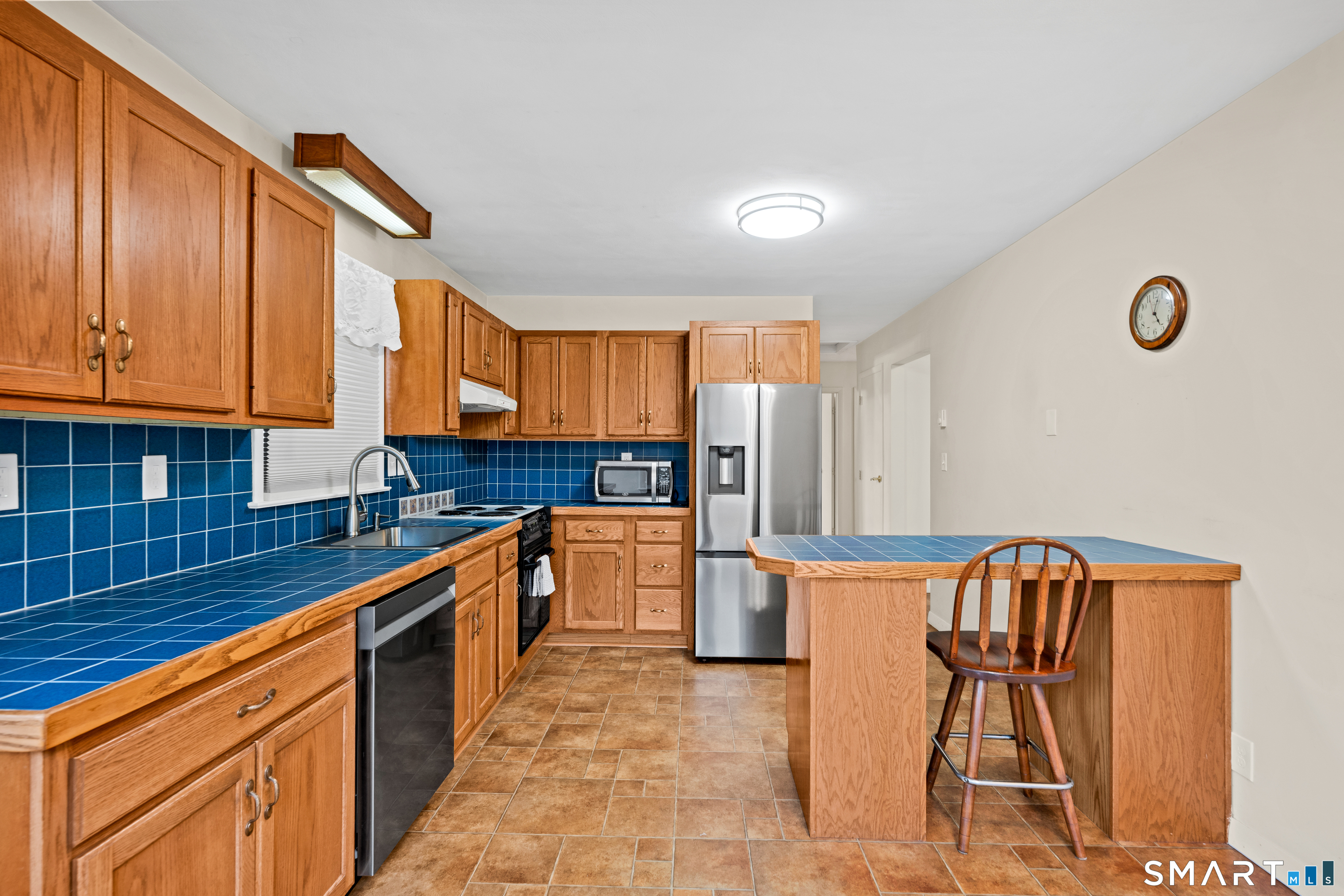 54 Evelyn Drive photo 14