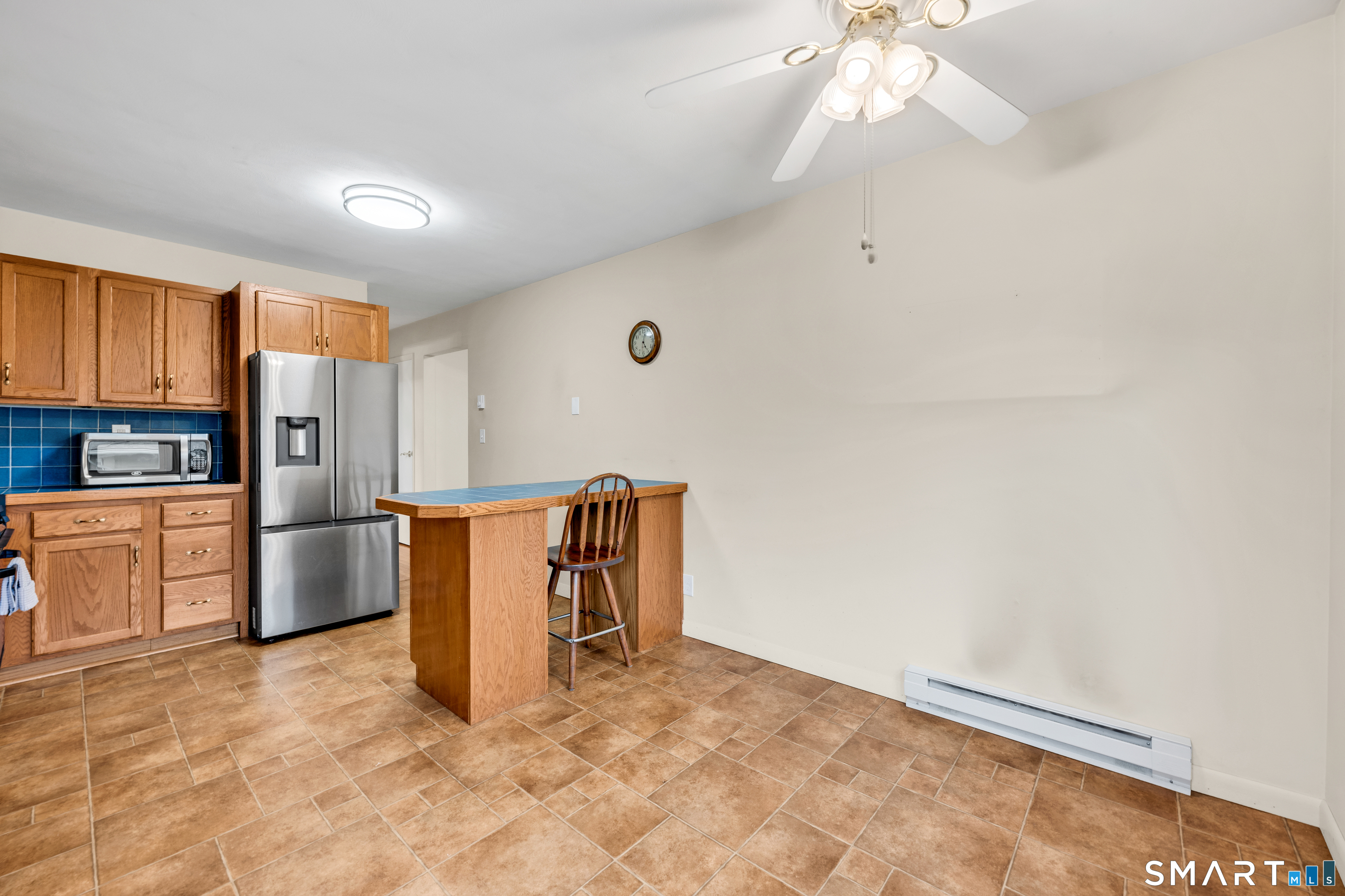 54 Evelyn Drive photo 16