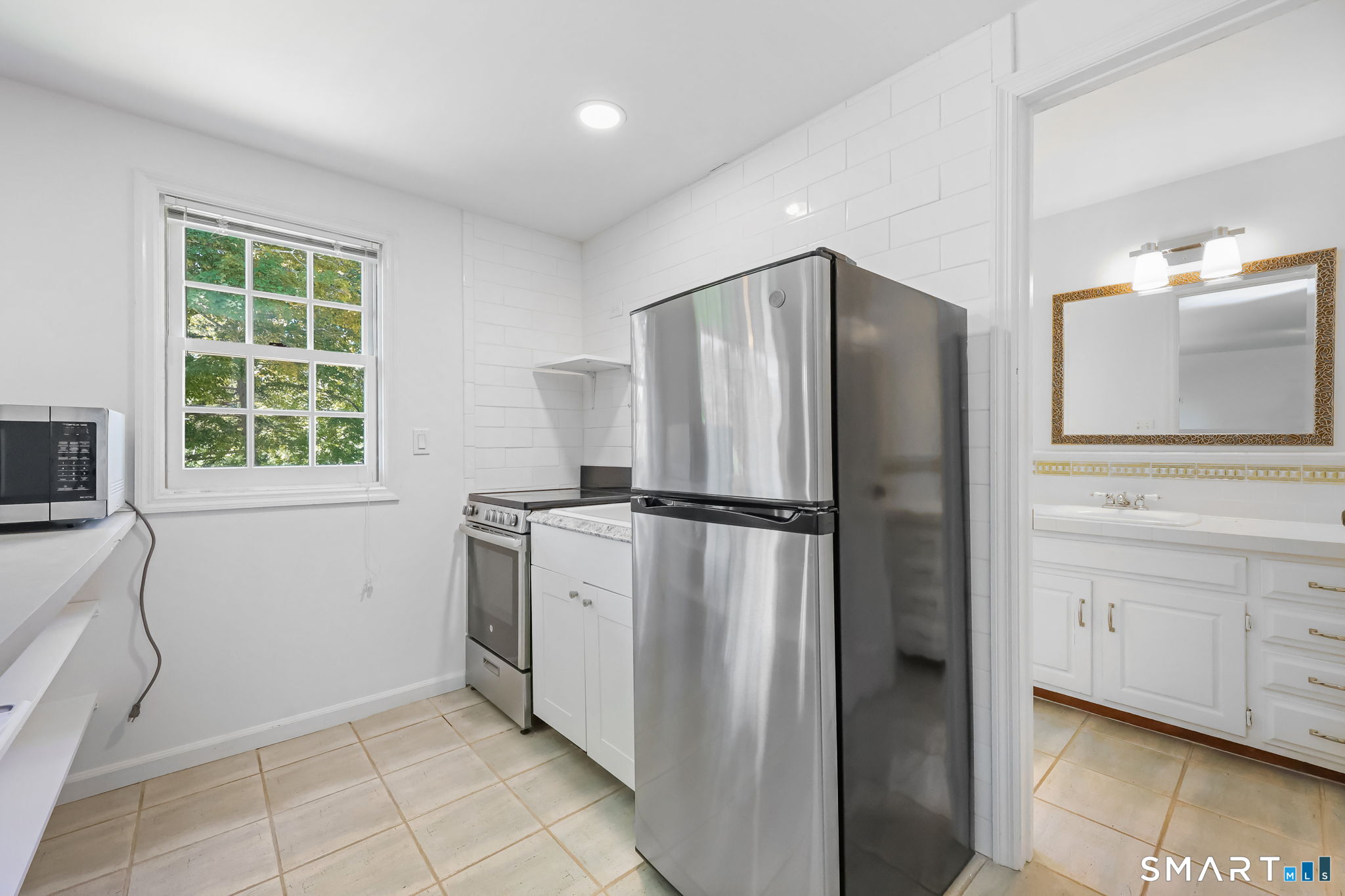 2493 Redding Road photo 24