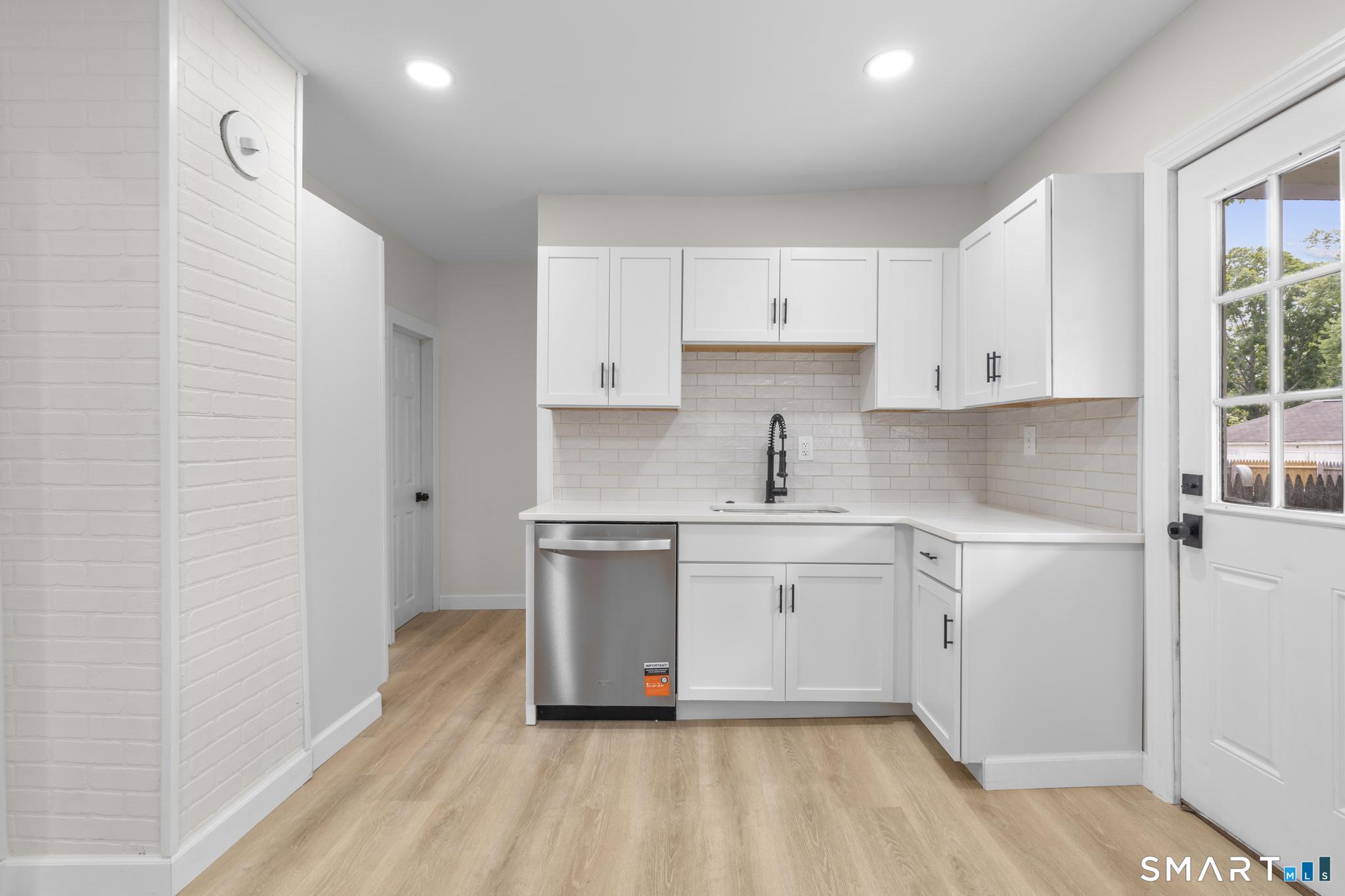 122 Union Avenue photo 5
