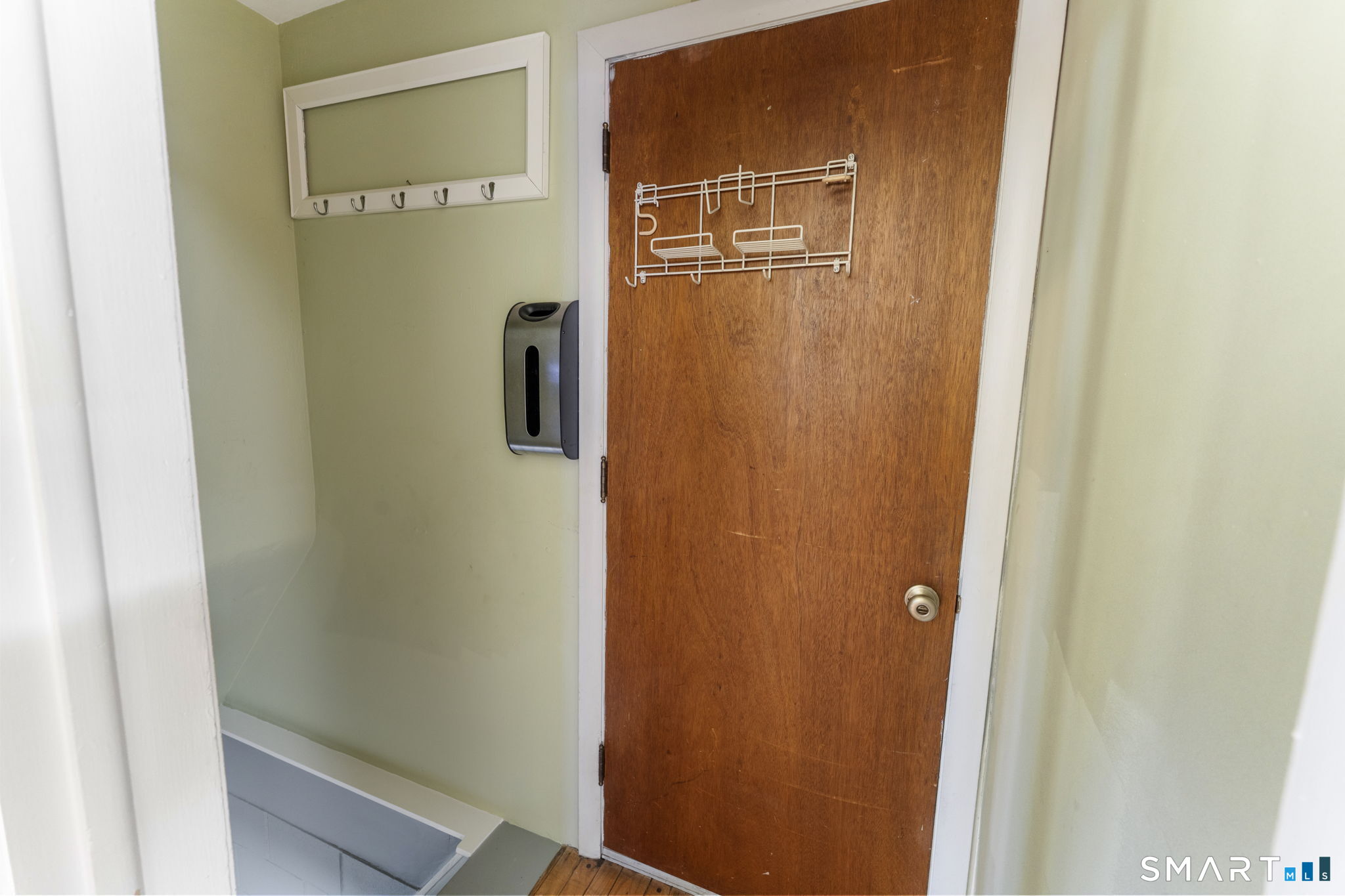 4 Meditz Court photo 32